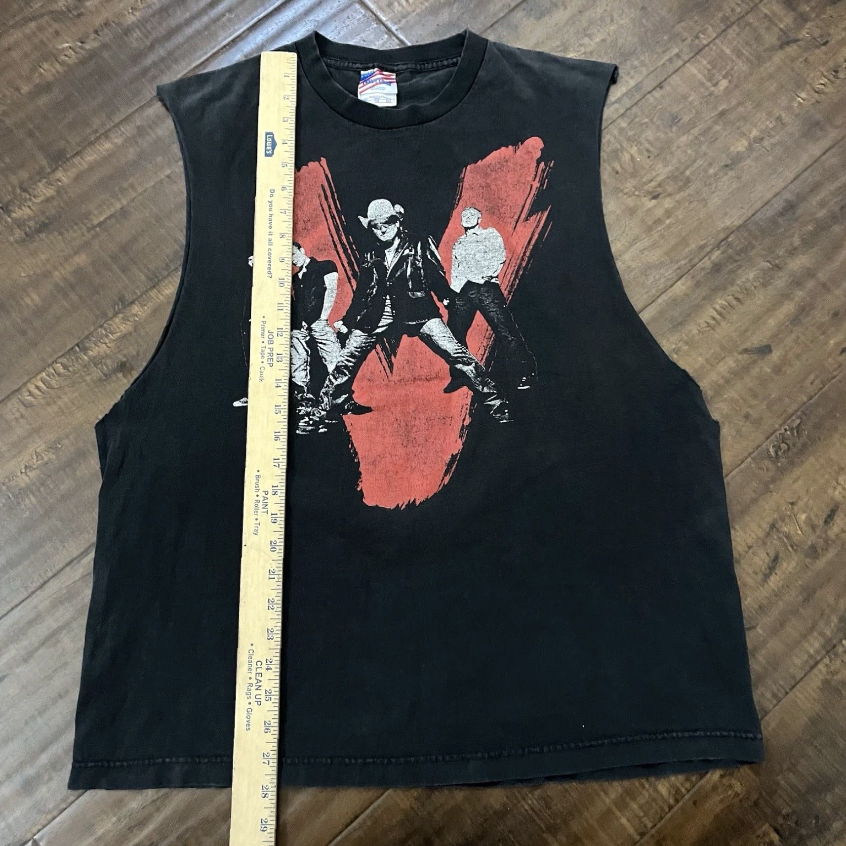 Vintage VINTAGE U2 2005 VERTIGO TOUR T-SHIRT Mens XL Black Bono Y2K Band Murina Graphic Print Sleeveless Crew Neck Cotton Size US XL / EU 56 / 4 - 7 Thumbnail
