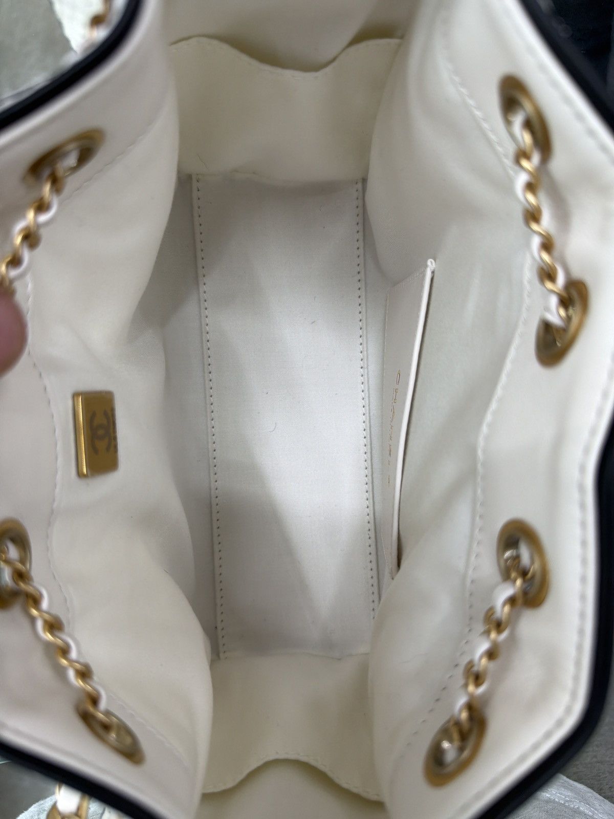 Chanel Chanel 25 Mini Raffia White Hobo bag Size ONE SIZE - 3 Thumbnail