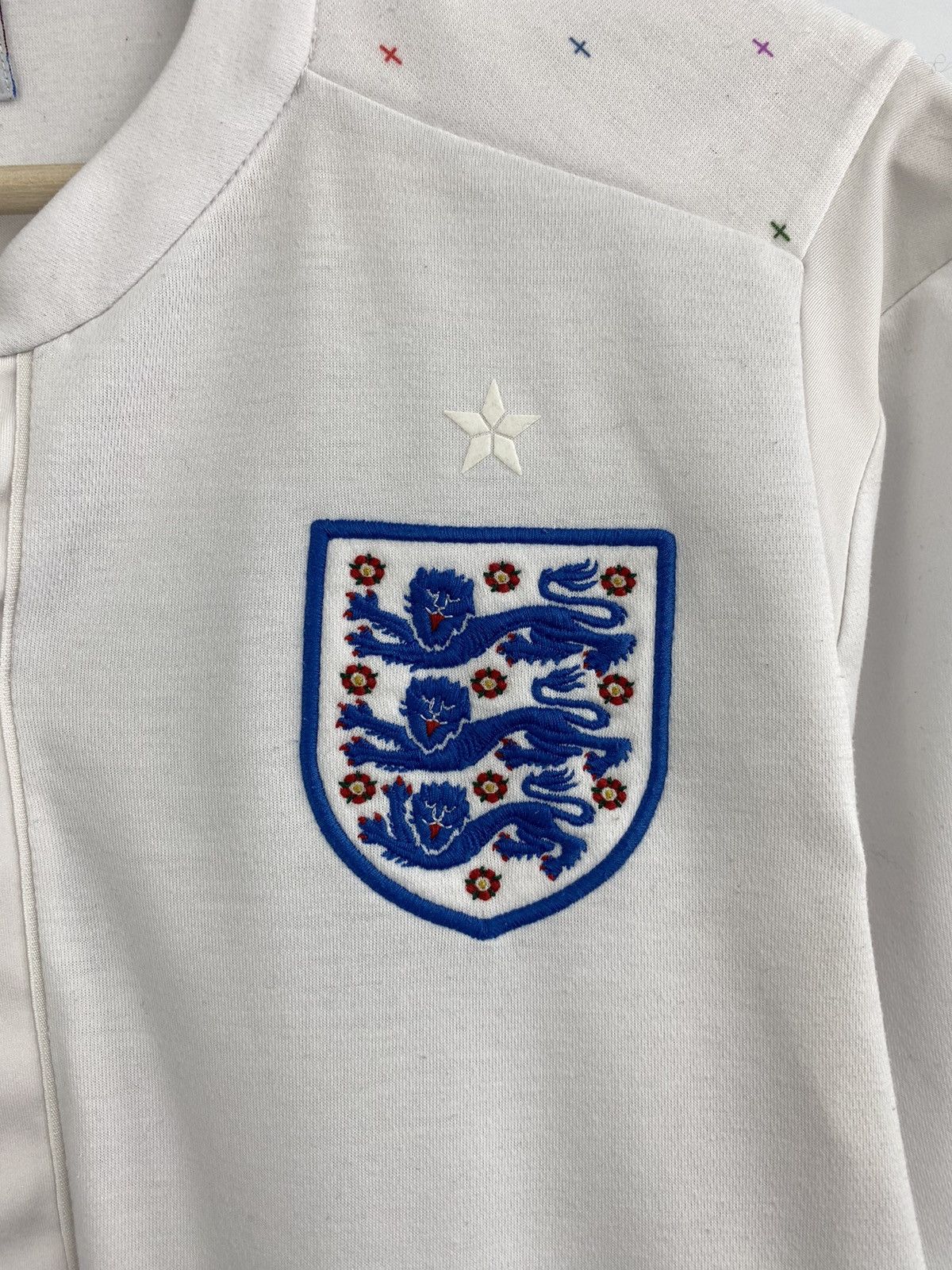 Umbro 🏴󠁧󠁢󠁥󠁮󠁧󠁿 England Umbro 2016 Soccer Jersey Training Rare Retro Hype Size US M / EU 48-50 / 2 - 5 Thumbnail