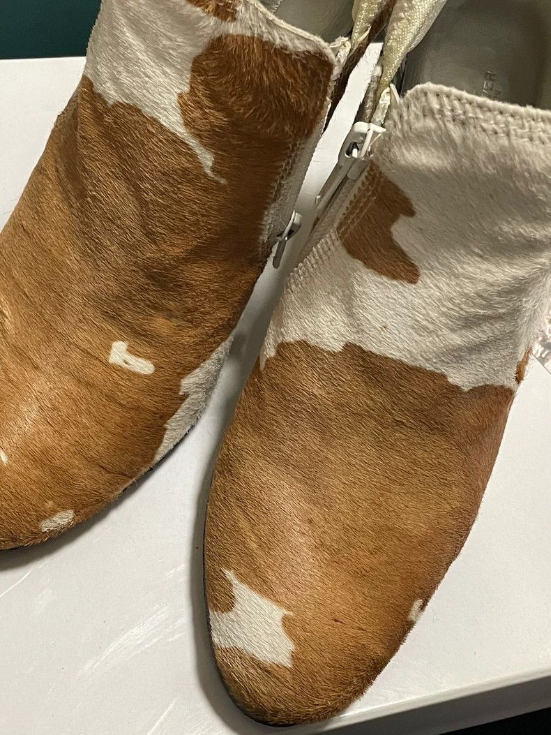 Undercover Undercover SizeXXS cow print high heels ankle boots women's Size US 5 / IT 35 - 6 Thumbnail
