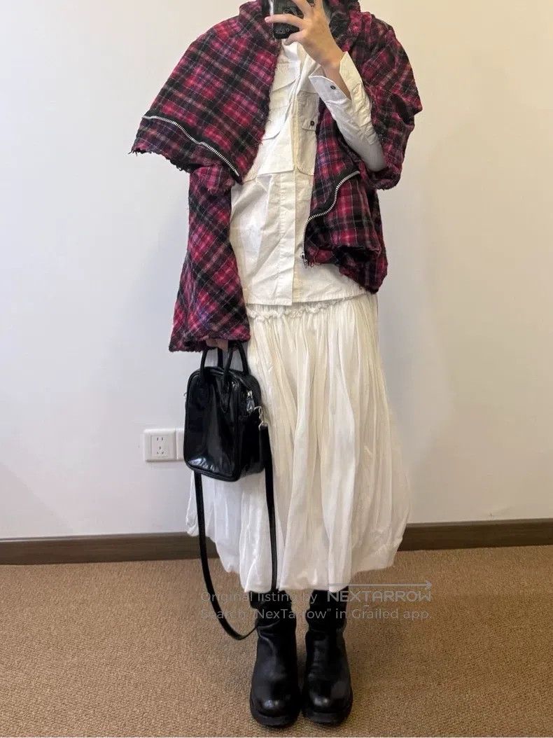 Comme des Garcons Comme Des Garcons size S Fluffy white flower-bud skirt Size 23" - 3 Thumbnail