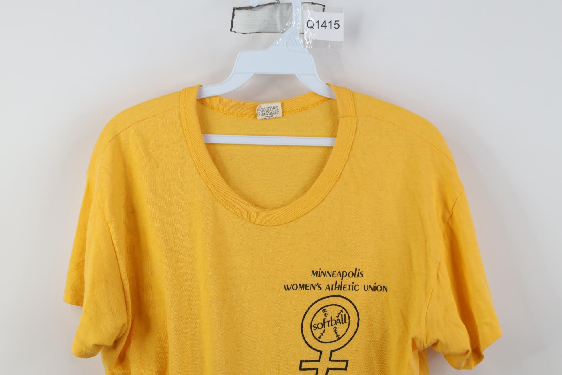 Vintage Vintage 70s Minneapolis Athletic Union Softball T-Shirt USA Size L / US 10 / IT 46 - 2 Thumbnail