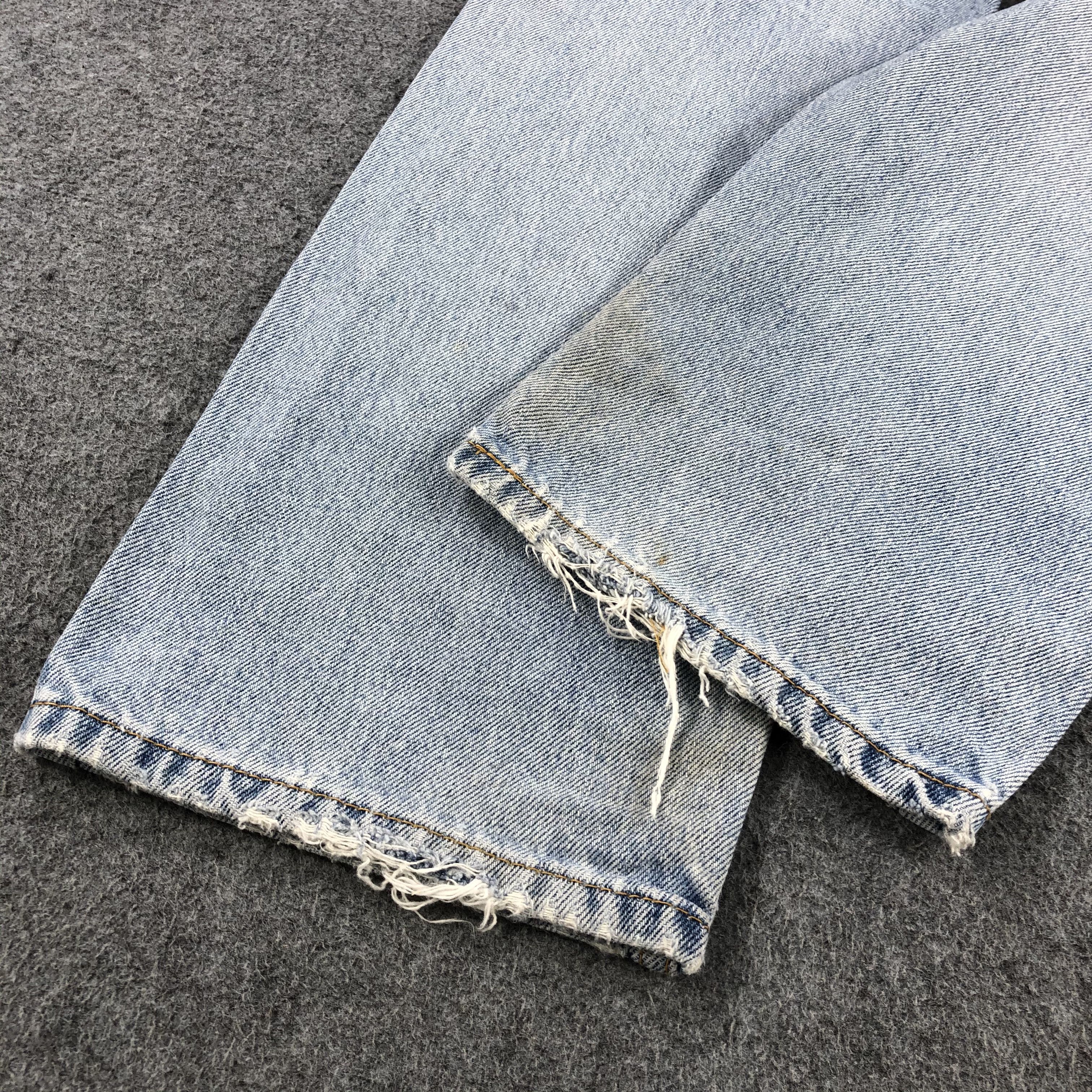 Levi's Vintage Light Wash Levis 505 Jeans-J1536 Size US 33 - 6 Thumbnail