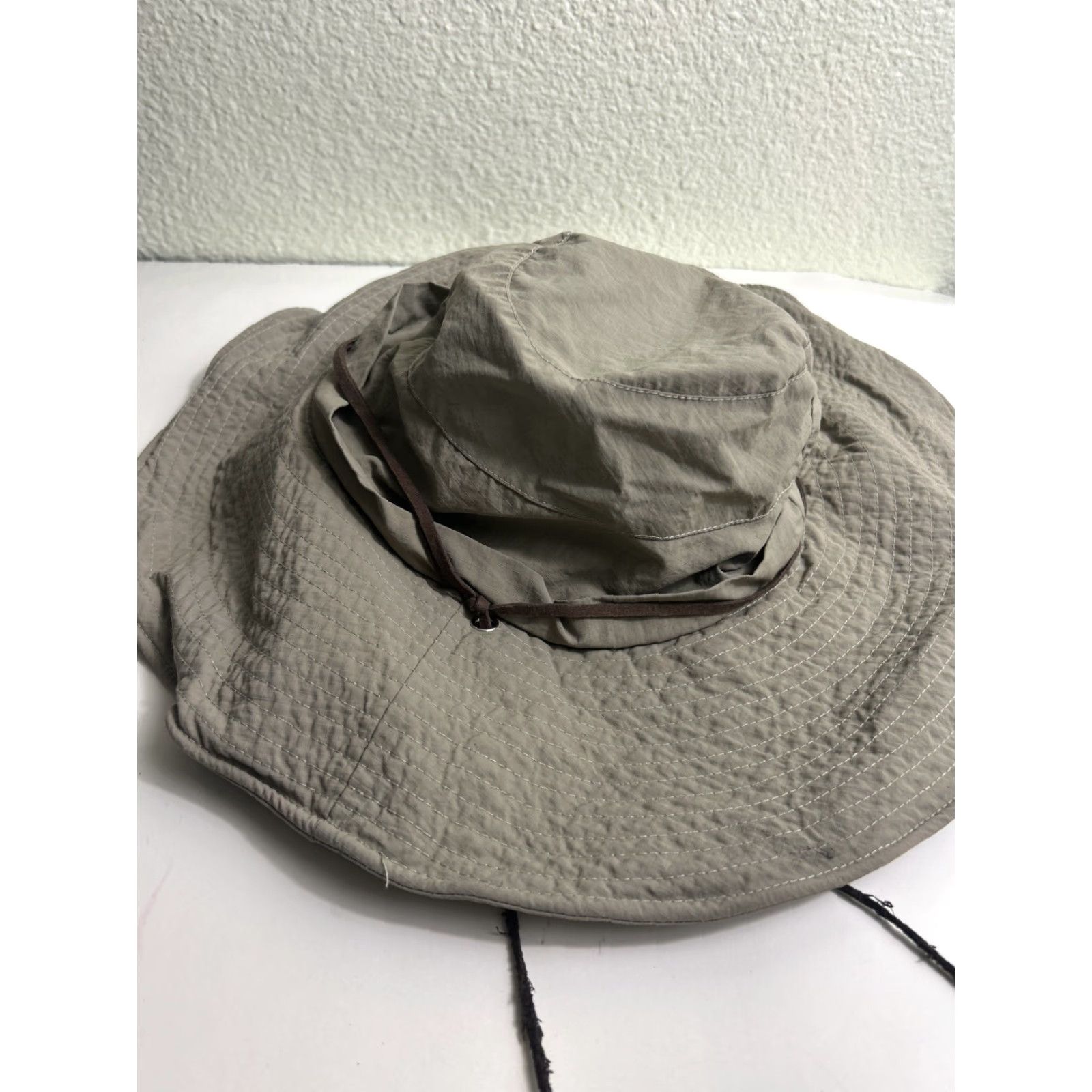 Vintage Sun Chic Sun Hat Chin Strap Womens One Size Beige Sun Hat Womens One Size Chin Strap Sun Chic Beige Hat Women Size ONE SIZE - 6 Thumbnail