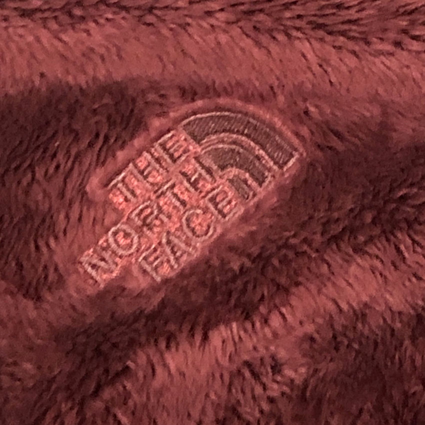 The North Face The North Face Osito Jacket Burgundy Small Women's Fleece Zip With Authentic Tag Size S / US 4 / IT 40 - 5 Thumbnail