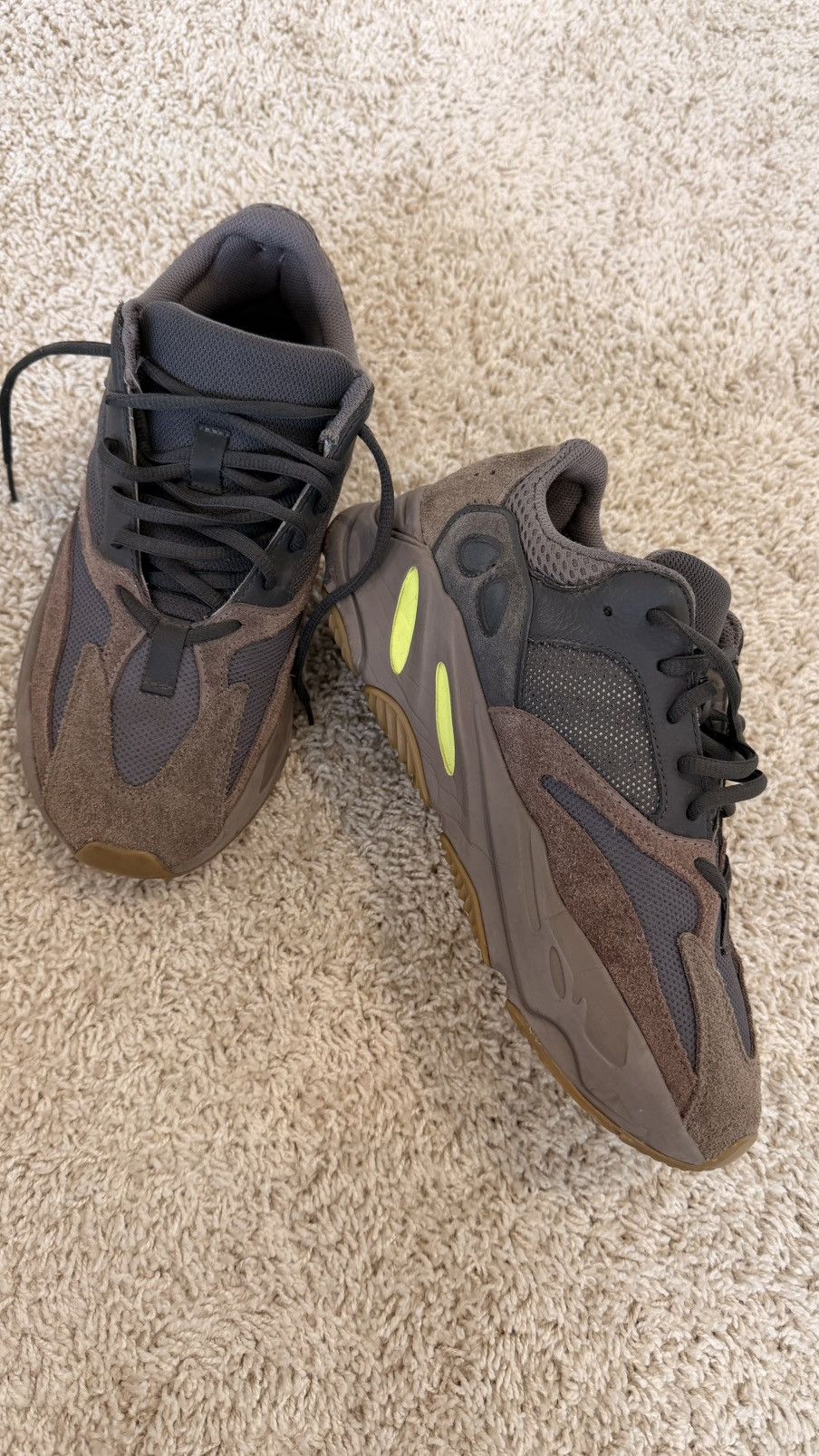 Yeezy Yeezy Boost 700 Mauve Size US 9 / EU 42 - 1 Thumbnail