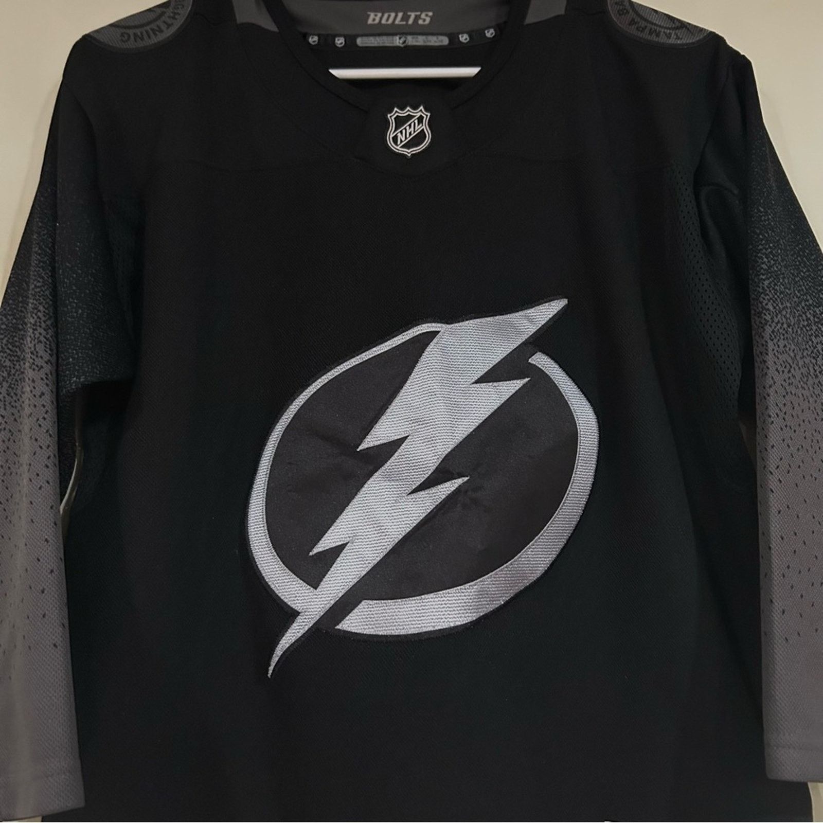 NHL Tampa Bay Lightning Hockey Jersey Size US XS / EU 42 / 0 - 2 Thumbnail