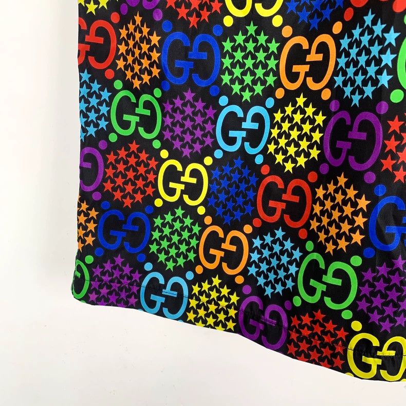 Gucci GucciColor logo printed full-printed drawstring casual shor Size US 32 / EU 48 - 4 Thumbnail