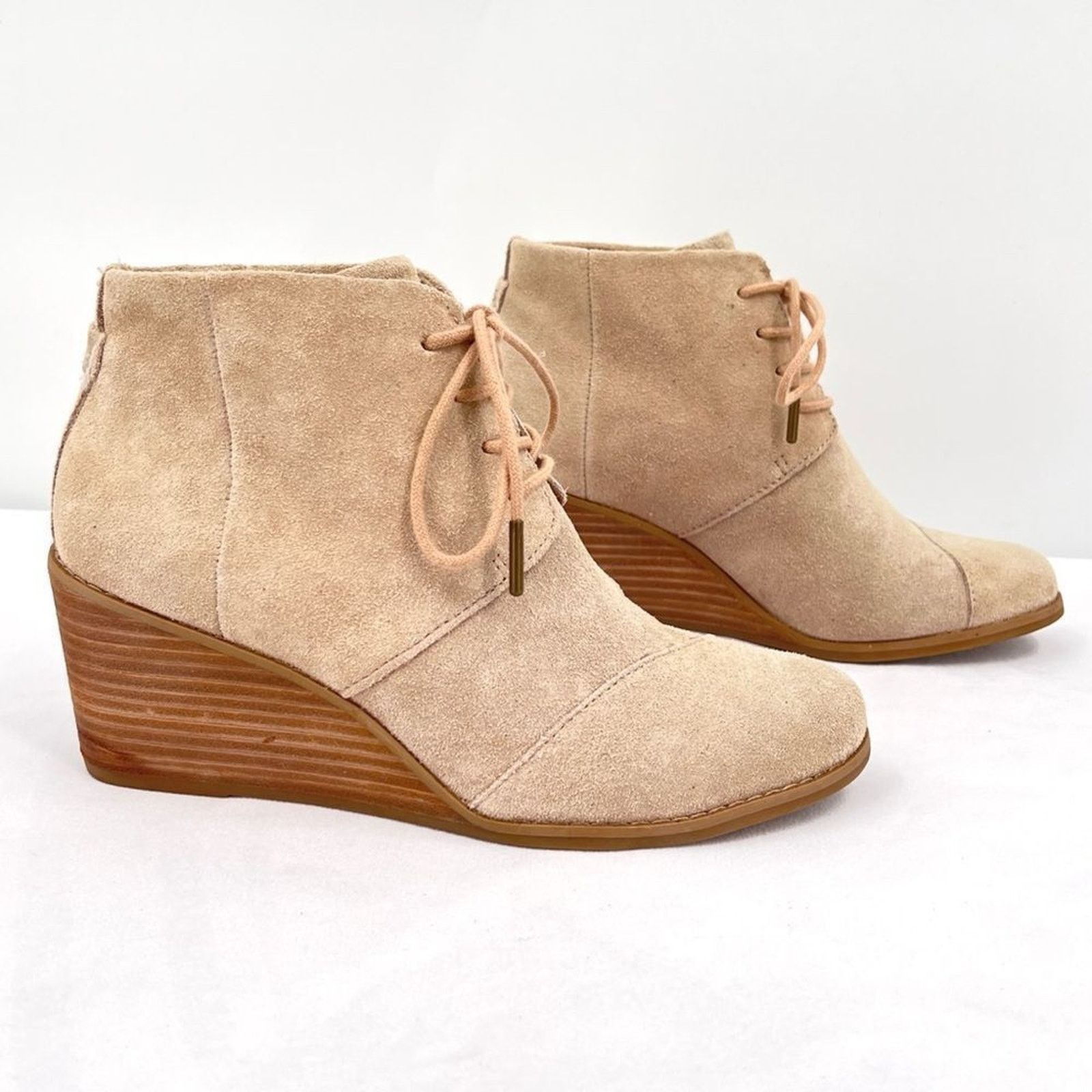 Toms Toms Hyde Suede Leather Creamy Tan Lace Up Wedge Heel Ankle Size US 8 / IT 38 - 1 Thumbnail