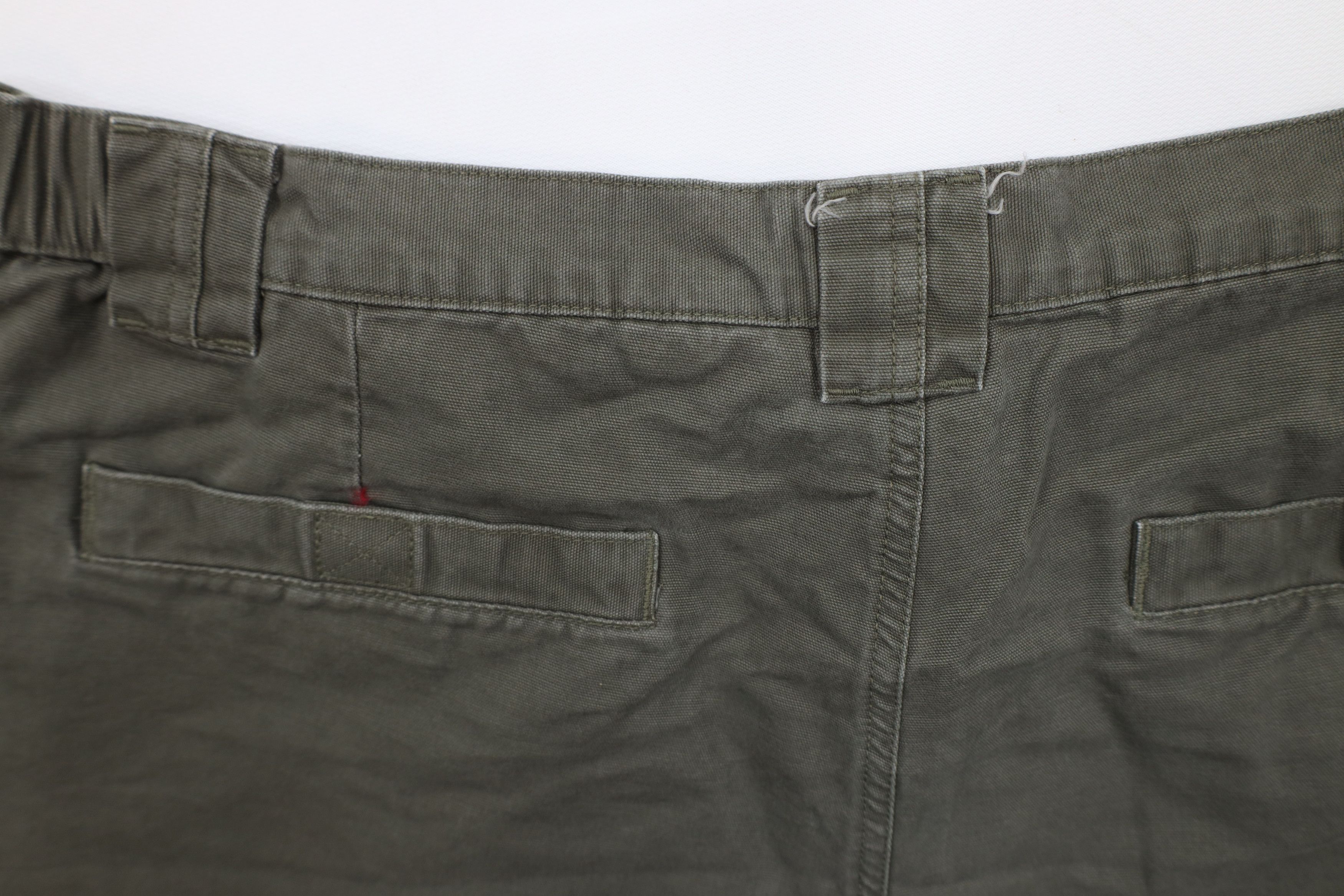 Columbia × Vintage Vintage Columbia Spell Above Knee Canvas Cargo Shorts Green Size US 40 / EU 56 - 13 Thumbnail
