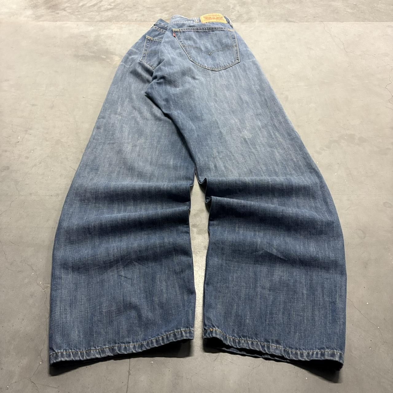 Levi's Crazy Vintage Y2K/2000s Baggy Levis 505 Streetwear Medium Wash Denim Jeans! Size US 38 / EU 54 - 6 Thumbnail