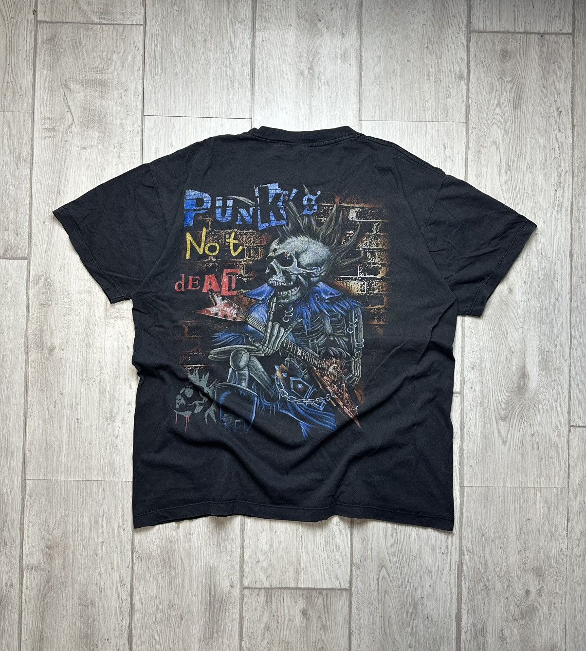 Band Tees Vintage Punk’s Not Dead Band Rock Tee Size US M / EU 48-50 / 2 - 10 Thumbnail