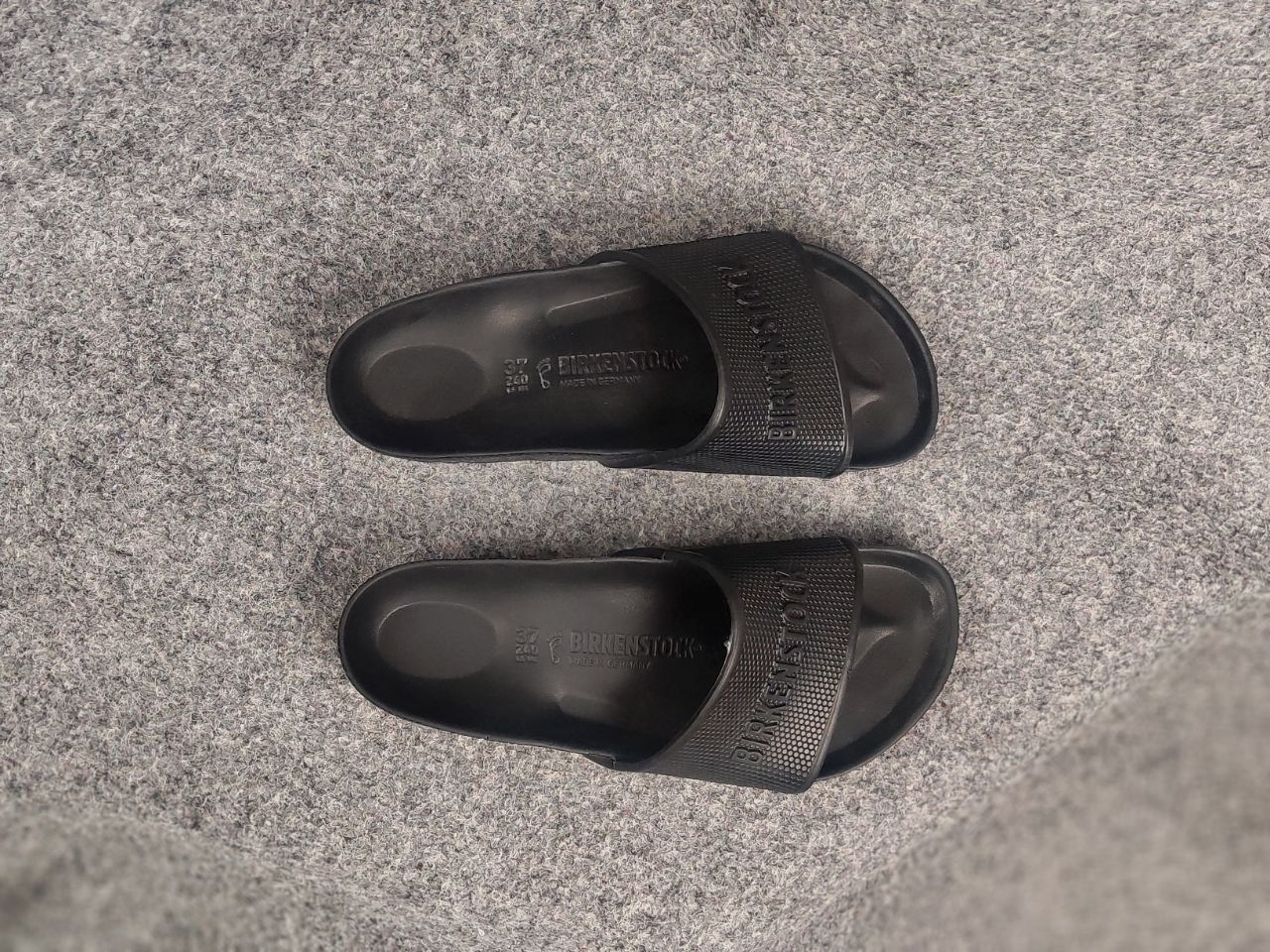 Birkenstock Birkenstock Barbados eva black sandals Slide Slip On Unisex Size US 7 / IT 37 - 3 Thumbnail