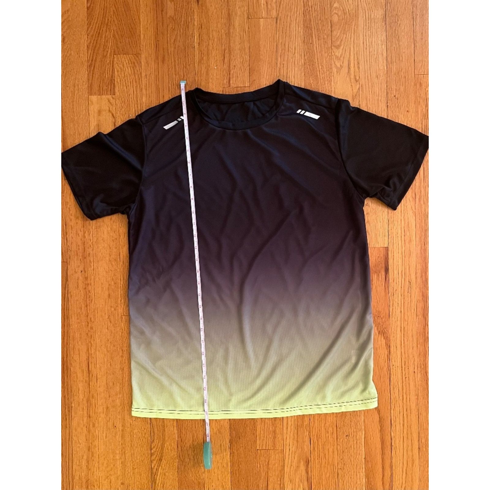 Shein SHEIN Mens Gradient Activewear Set Short Sleeve Tee & Shorts Size US M / EU 48-50 / 2 - 3 Thumbnail