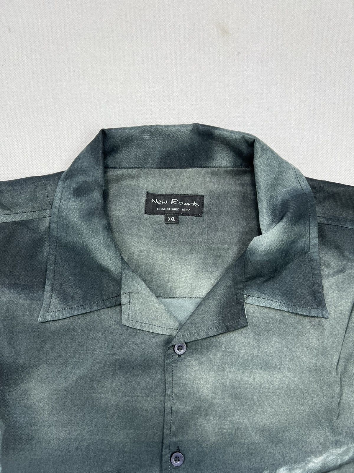 Vintage Shirt New Roads Snake vs Hawk Print Vintage Size US XXL / EU 58 / 5 - 2 Thumbnail