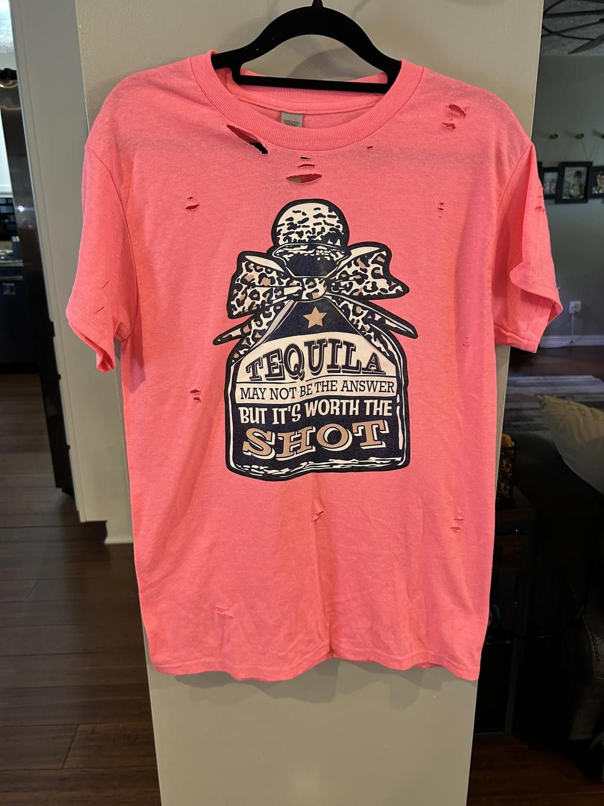 Other Pink Distressed Graphic Tequila Shot T-Shirt Size S / US 4 / IT 40 - 1 Thumbnail
