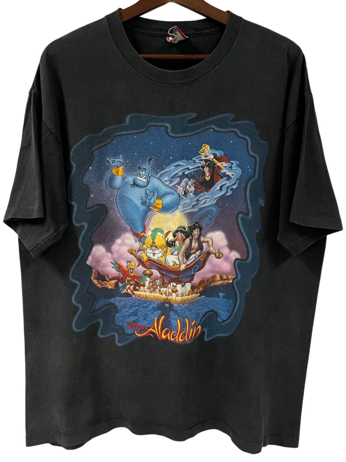 Disney Vintage Aladdin 90s t shirt Size US XL / EU 56 / 4 - 1 Thumbnail