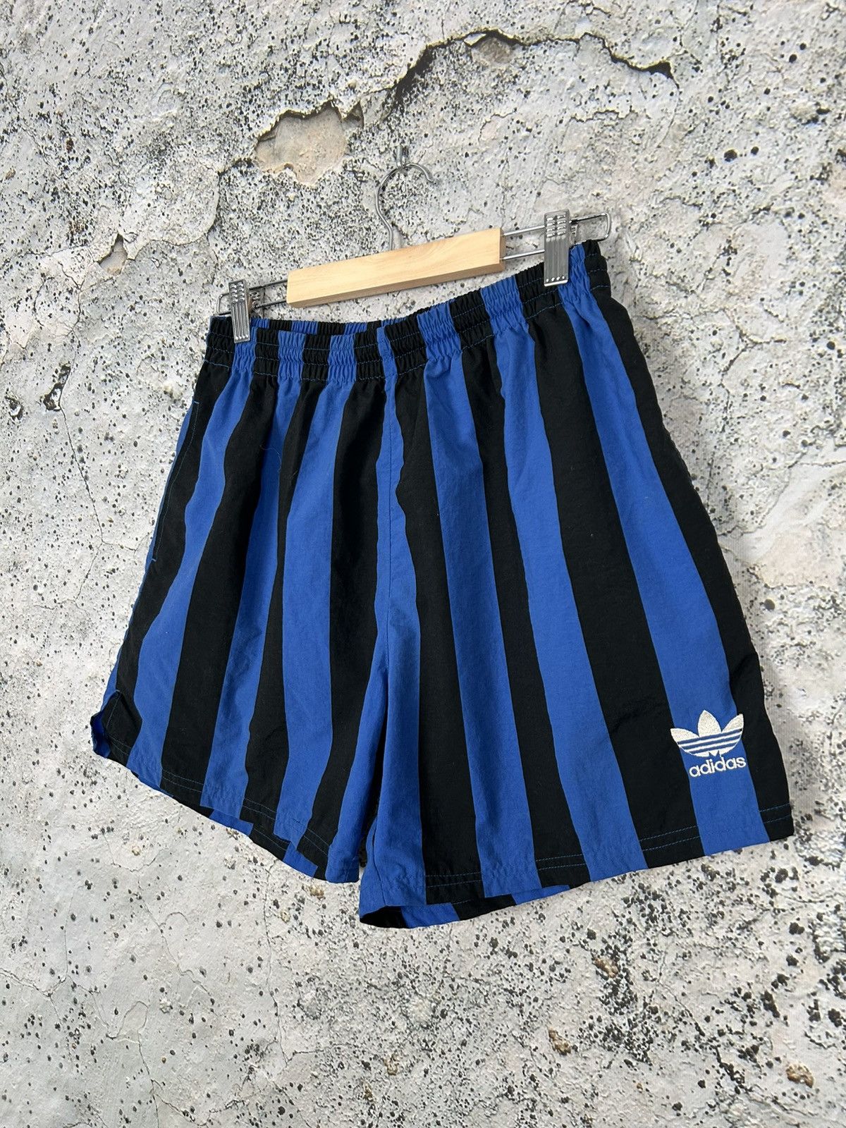 Adidas Vintage Adidas 90s Stripe Blue Black Shorts Sport Inter Size US 32 / EU 48 - 2 Thumbnail