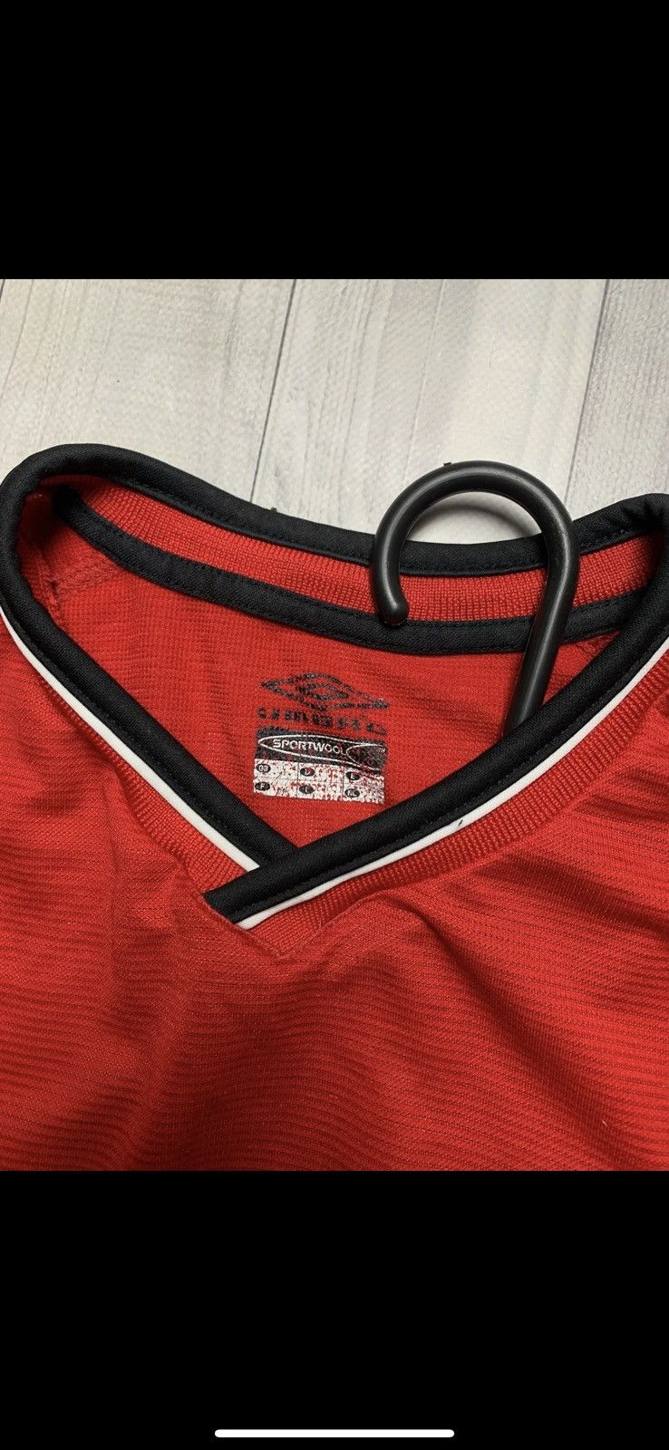 Umbro Vintage Umbro Manchester United soccer jersey size L Size US L / EU 52-54 / 3 - 3 Thumbnail