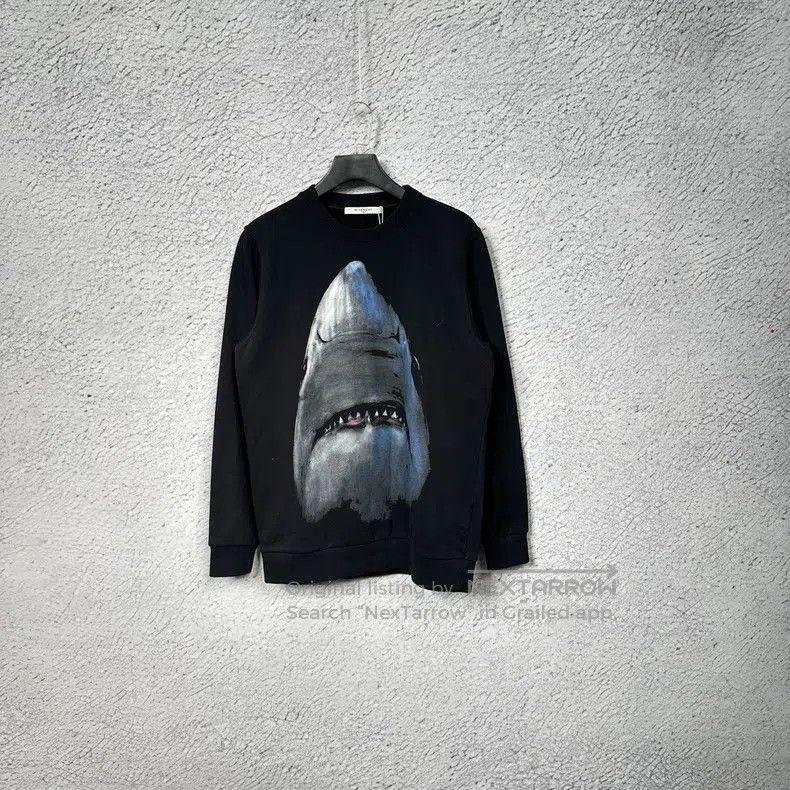 Givenchy Givenchy Shark printed round-neck long-sleeve hoodie Size US S / EU 44-46 / 1 - 1 Thumbnail