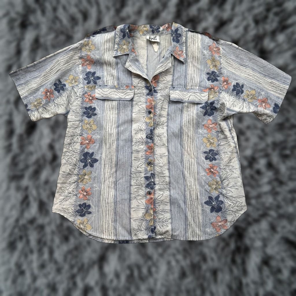 Vintage VINTAGE Tap & Co. Shirt L Blue Floral Hawaiian Camp Coastal Grandma Boho Cabana Chic Button-Up Collar Short Sleeve Pockets Epaulet 80s 90s Women Size L / US 10 / IT 46 - 1 Thumbnail