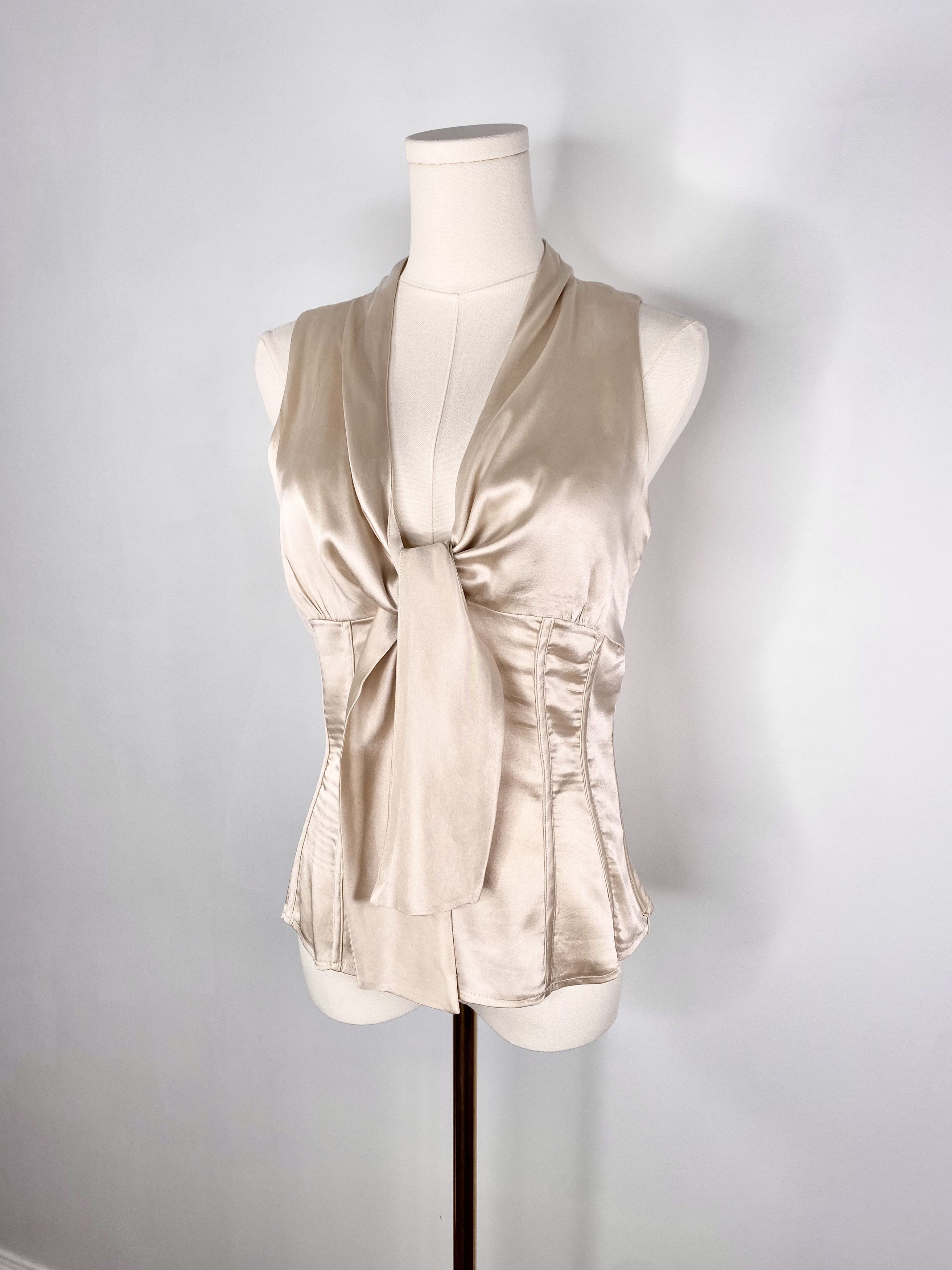 Adolfo Dominguez Adolfo Dominguez - Silk beige ribbon blouse Size XS / US 0-2 / IT 36-38 - 1 Thumbnail