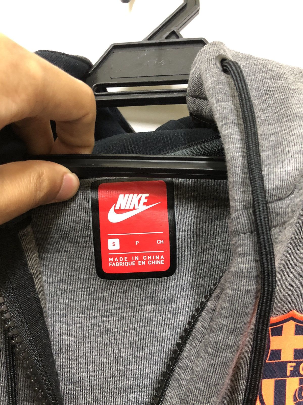 Nike 🍁BARCELONA NIKE🍁 Size US S / EU 44-46 / 1 - 6 Thumbnail