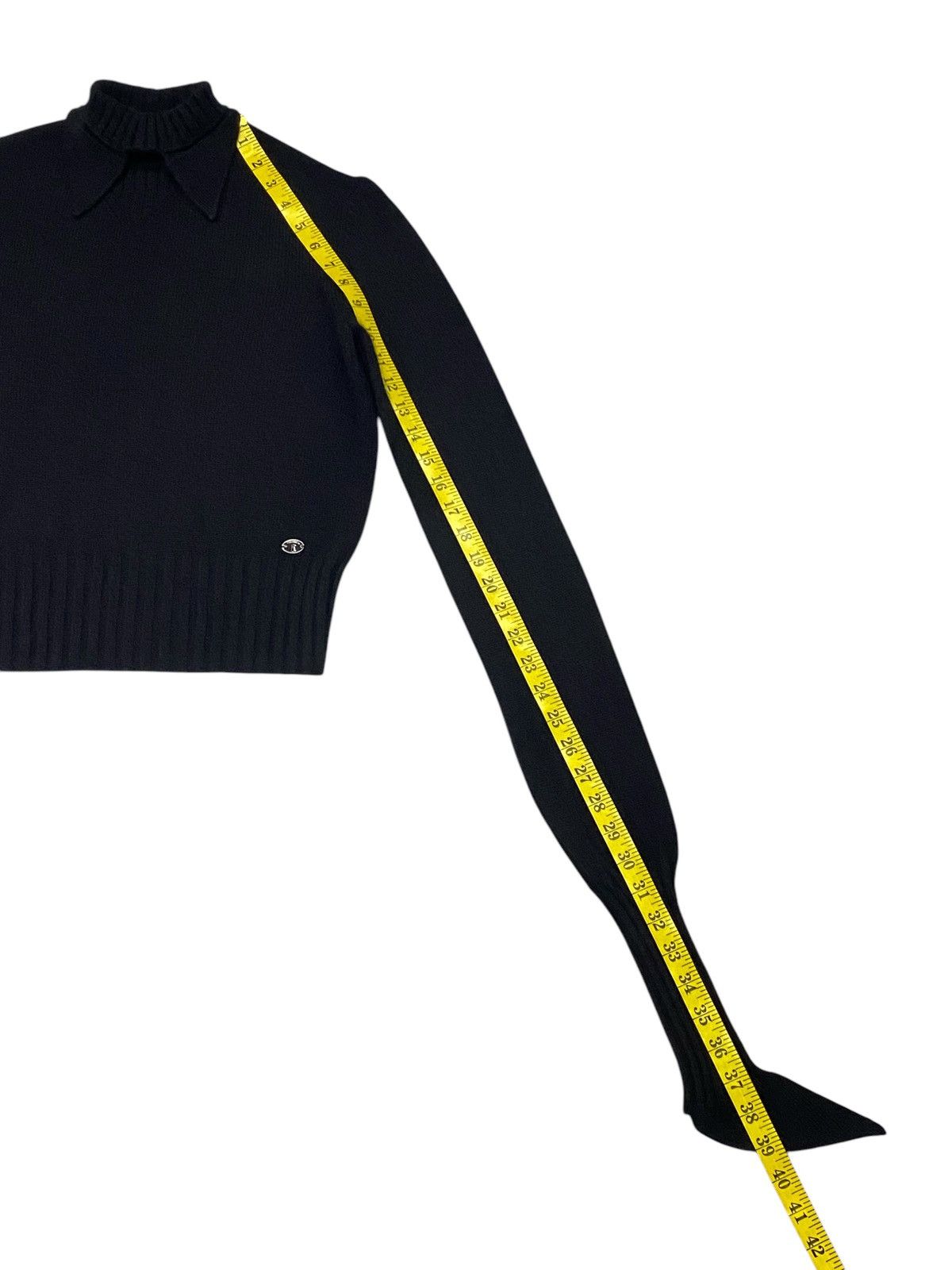 Chanel Chanel Black Cashmere High Neck Peak Sweater Size M / US 6-8 / IT 42-44 - 19 Thumbnail