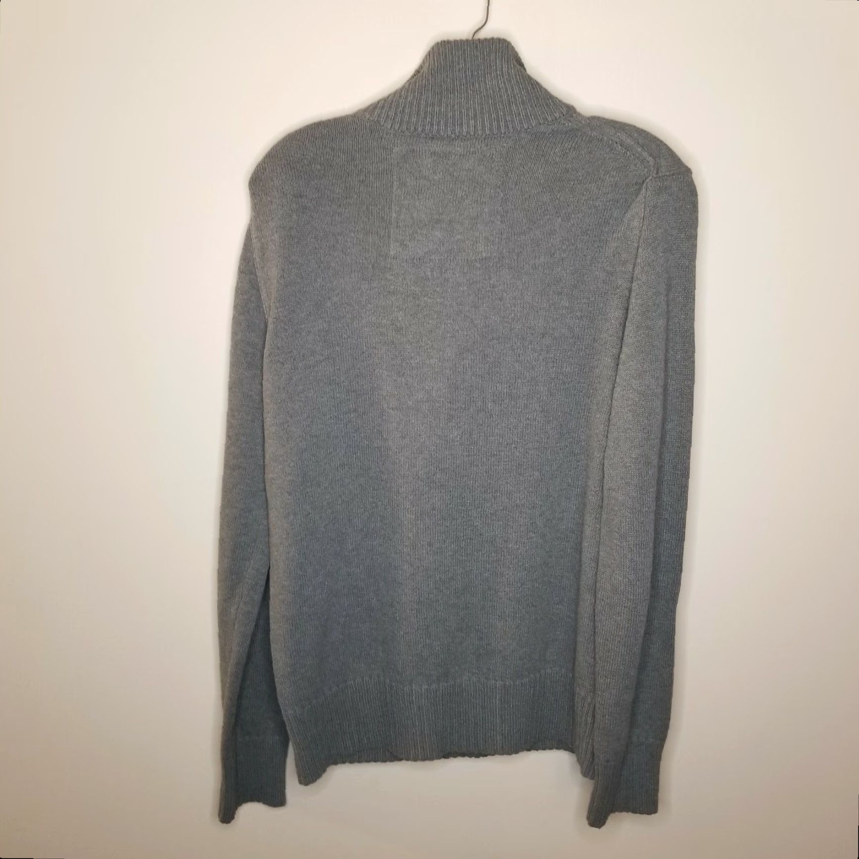 American Eagle Outfitters VINTAGE? No. American Eagle Mens Gray Long Sleeve 1/2 Zip Button Pullover Sweater Size S Size US S / EU 44-46 / 1 - 4 Thumbnail