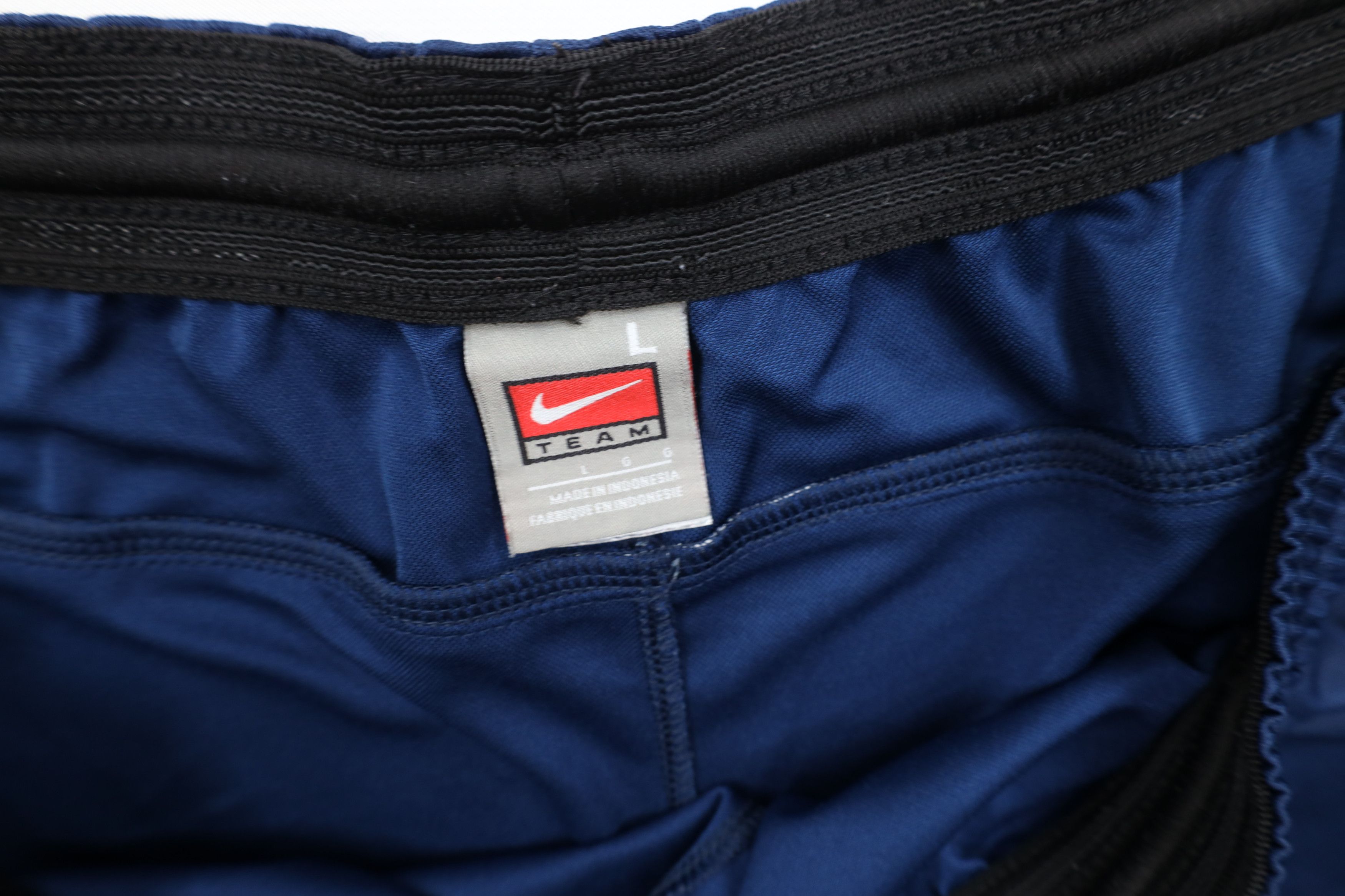 Nike Vintage Nike Scott Mini Swoosh Running Jogging Soccer Shorts Size US 34 / EU 50 - 7 Thumbnail