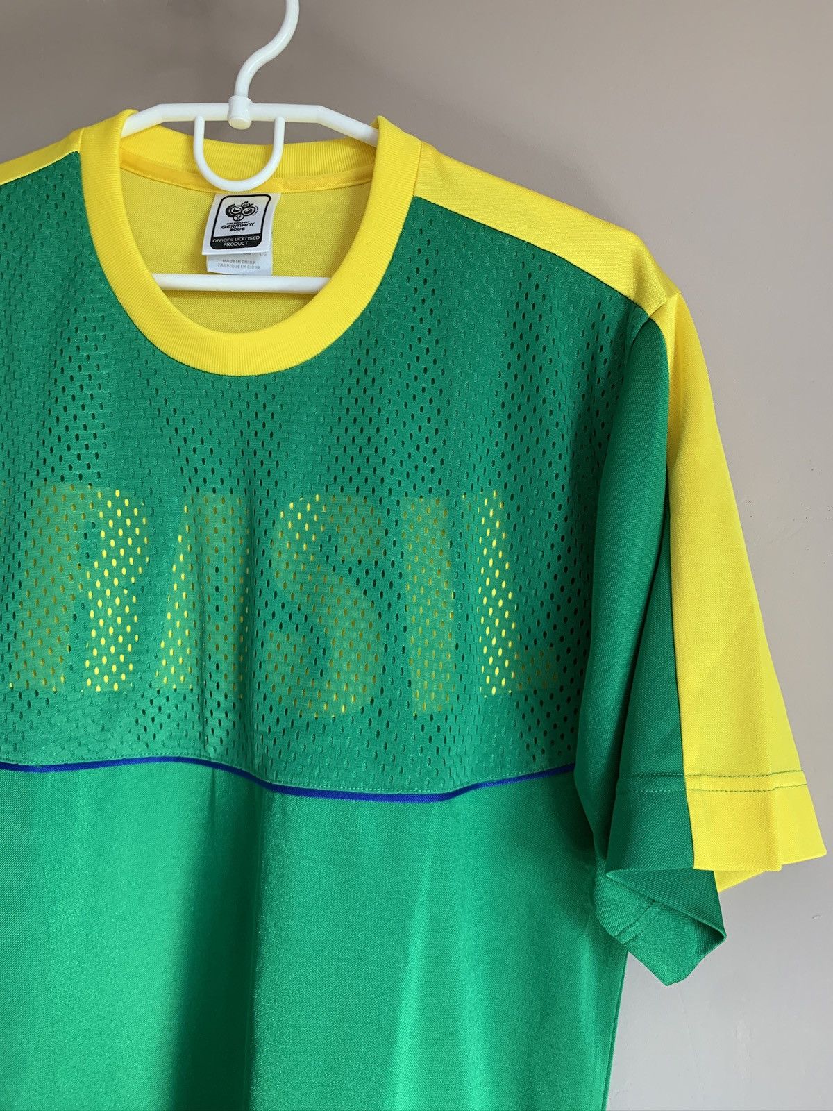 Vintage Brazil World Cup 2006 Football Shirt Soccer Jersey Vintage Size US L / EU 52-54 / 3 - 4 Thumbnail