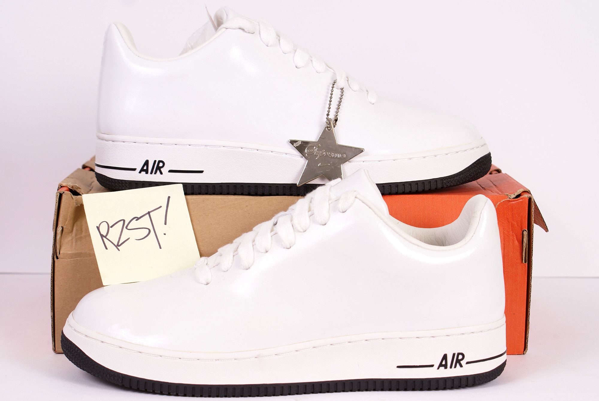 Nike 2006 Nike Air Force 1 Supreme SEAMLESS White 313644 101 Size US 12 / EU 45 - 1 Thumbnail