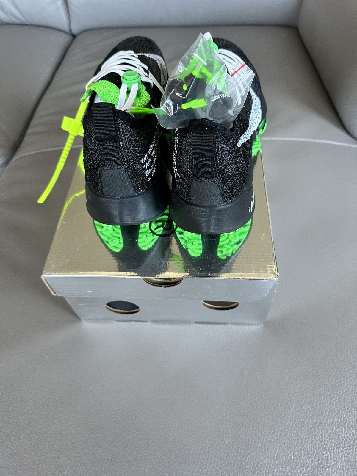 Nike × Off-White Off-White x Nike Air Zoom Tempo Next% Scream Green Size 10 Size US 10 / EU 43 - 4 Thumbnail