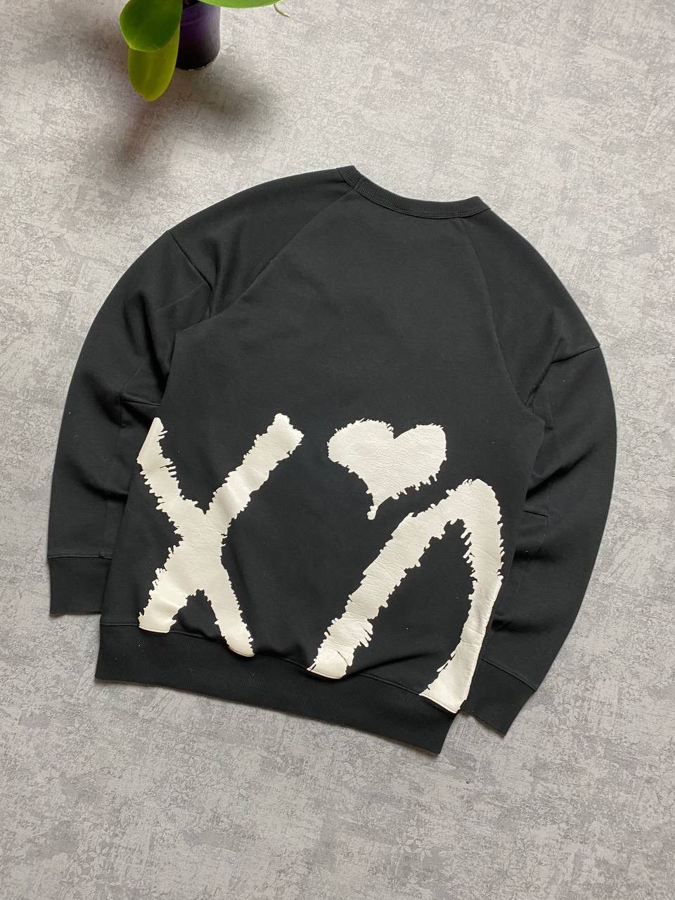 XO H&M x The Weeknd XO Big Logo Crewneck Sweatshirt Size US S / EU 44-46 / 1 - 12 Thumbnail