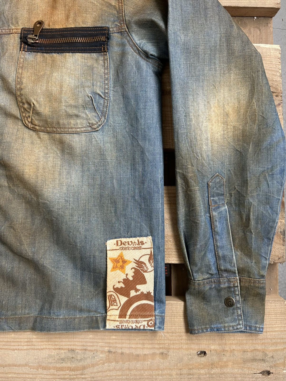 Roberto Cavalli Vintage Roberto Cavalli Devils Denim Jacket Size S / US 4 / IT 40 - 4 Thumbnail