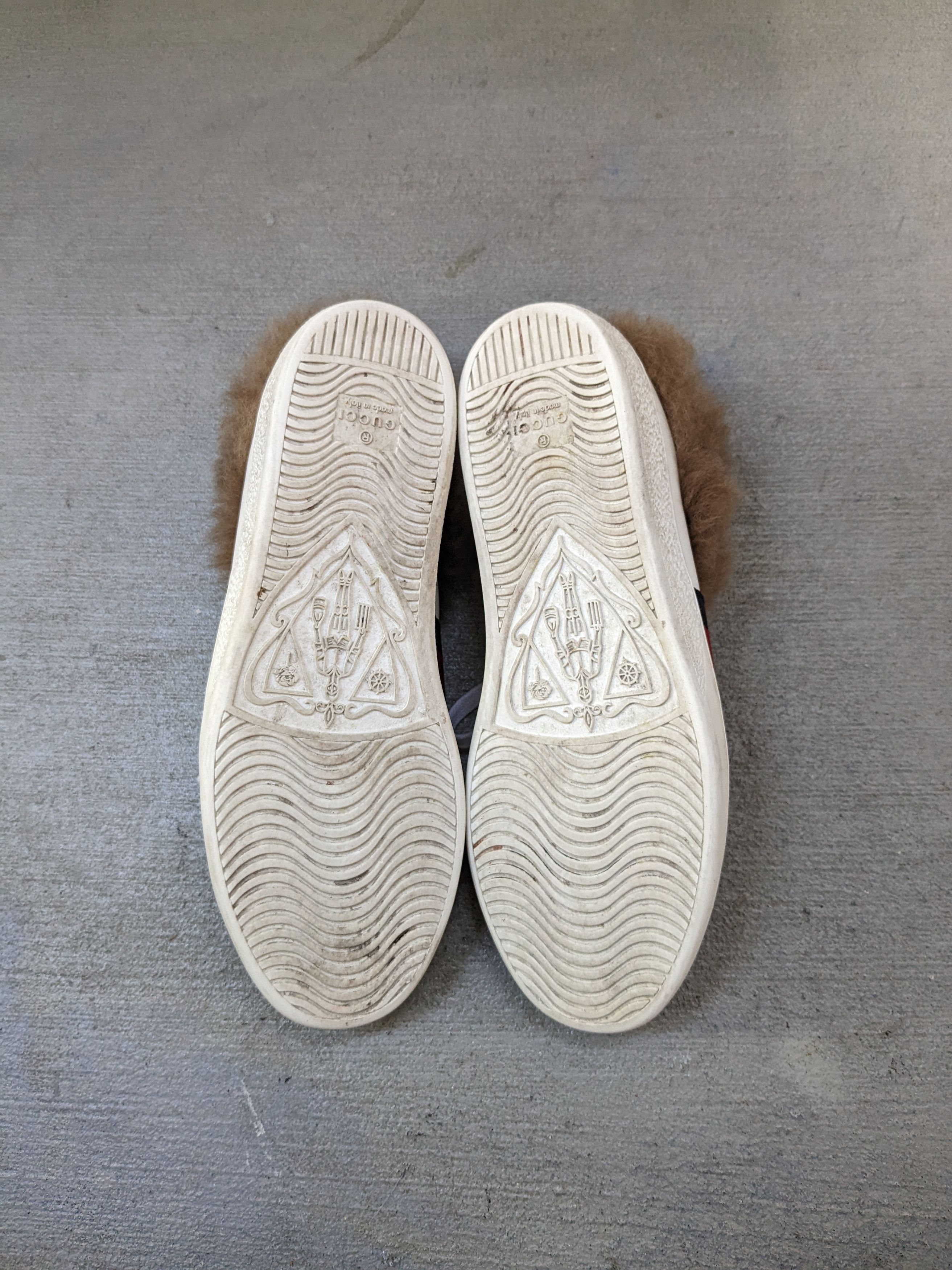 Gucci Women's Gucci Ace Sneakers Bee White 8 Low Top Fur Shearling Size US 8 / IT 38 - 14 Thumbnail