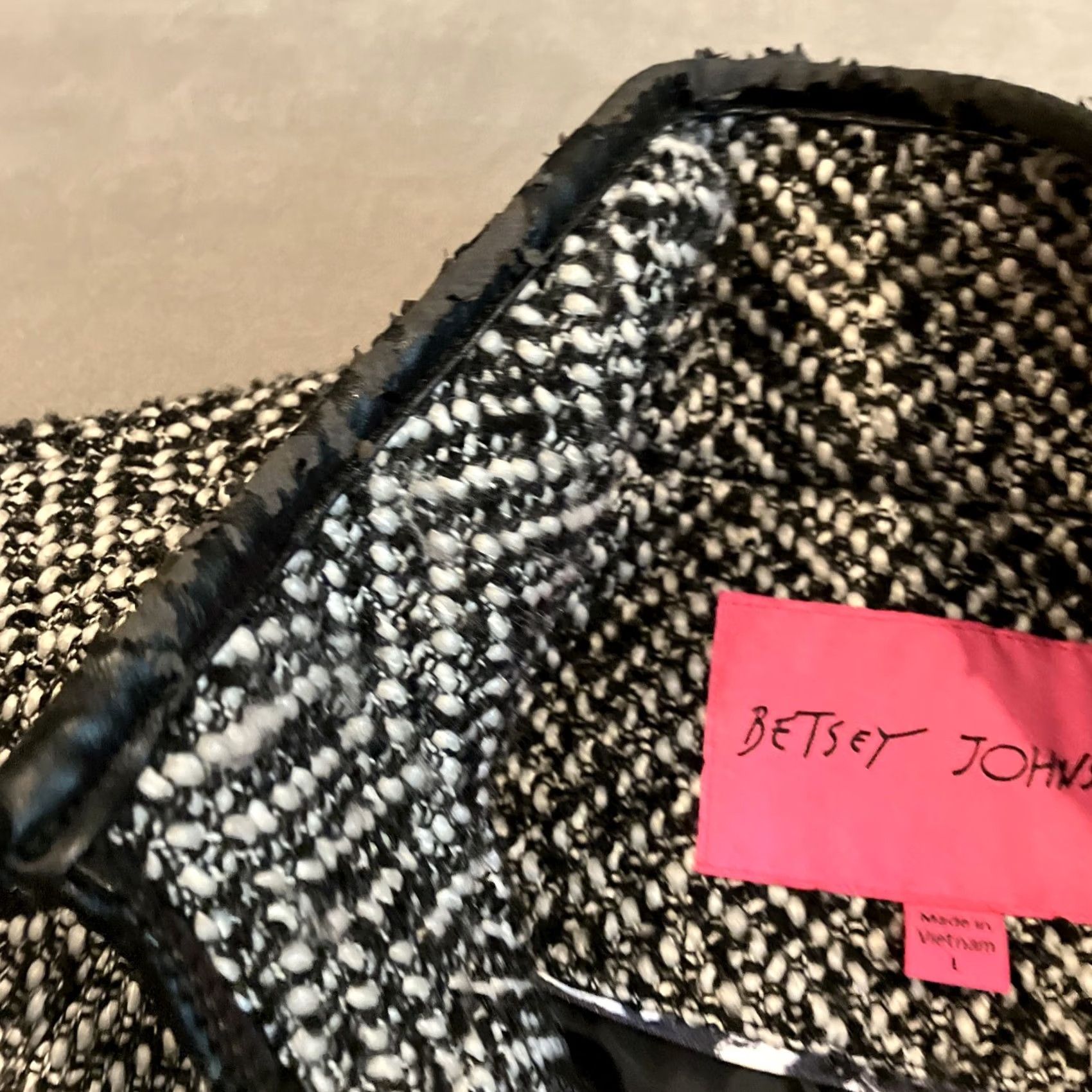 Betsey Johnson VINTAGE Betsey Johnson Black & White Herringbone Wool Coat Large Women Coat Size L / US 10 / IT 46 - 6 Thumbnail