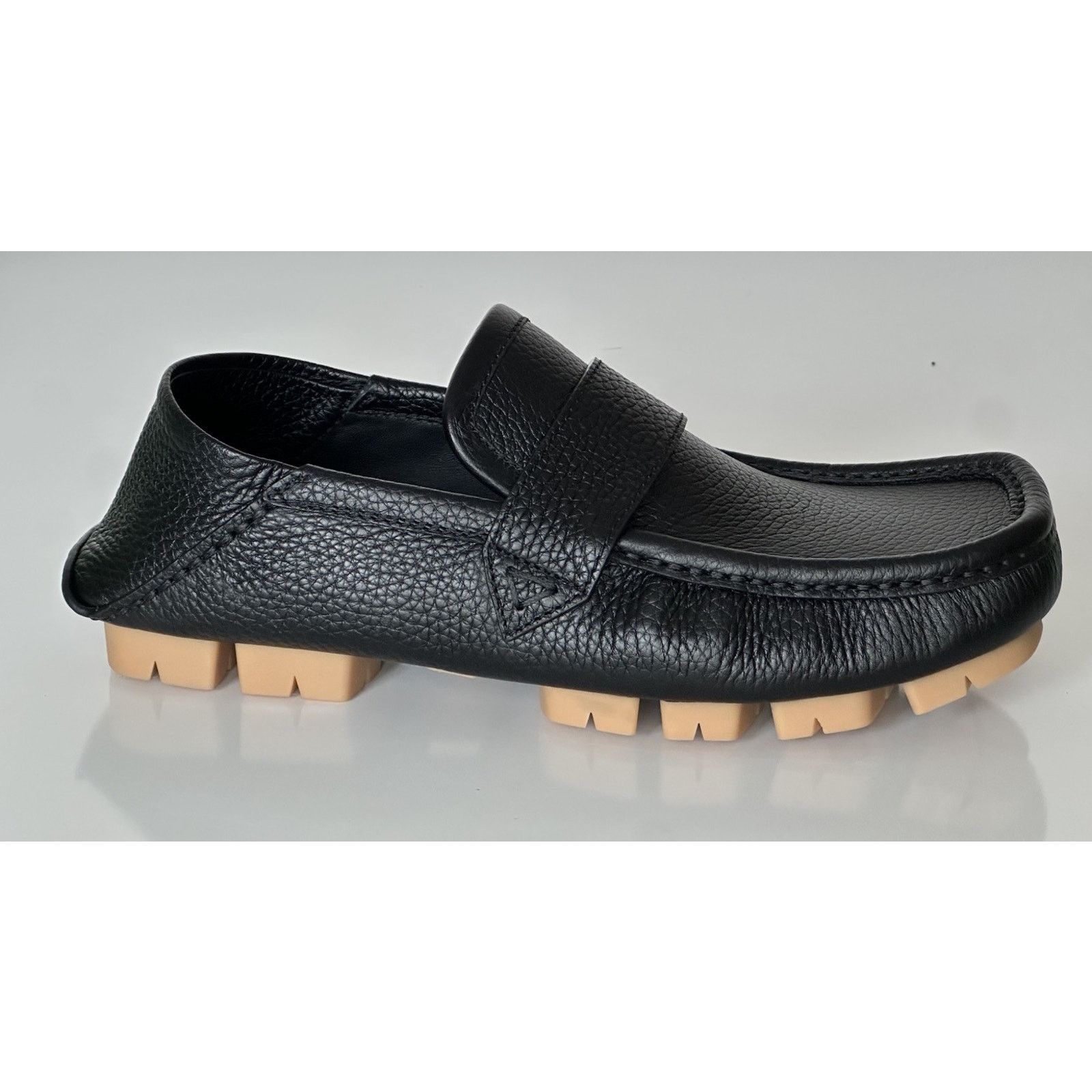 Bottega Veneta Bottega Veneta Men’s Leather Shore Shoes Black 10 US 786809 Size US 10 / EU 43 - 5 Thumbnail