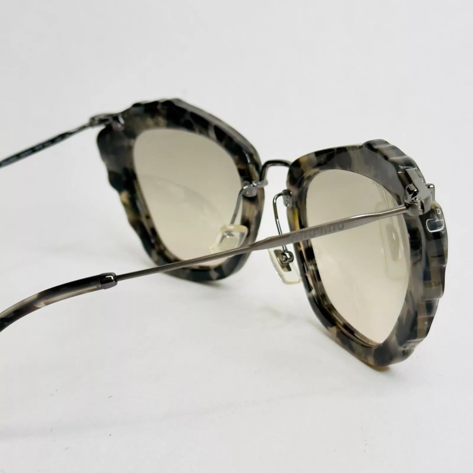 Miu Miu MIU MIU NOIR 04Q Marble Grey Ruthenium Foil Leather MU04QS Size ONE SIZE - 8 Thumbnail
