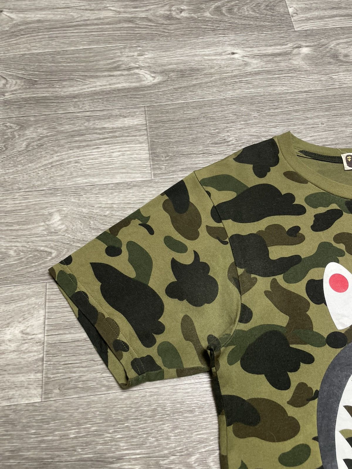 Bape Bape 1st Camo Shark T-Shirt Size US S / EU 44-46 / 1 - 4 Thumbnail