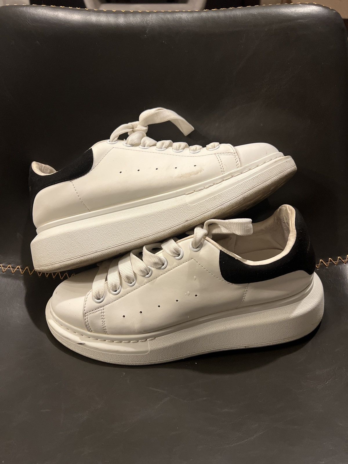 Alexander McQueen Alexander McQueen – Women’s – White/Black – EU 40 / US 9W Size US 10 / IT 40 - 1 Thumbnail