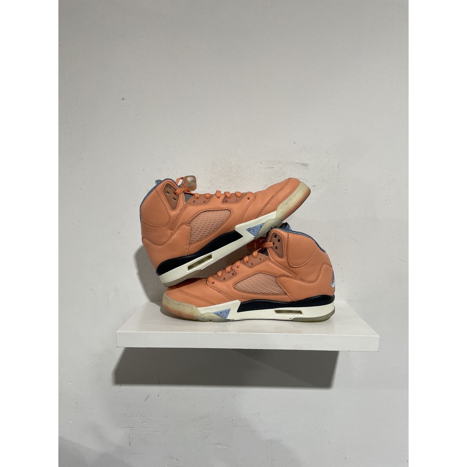 Jordan Brand JORDAN 5 RETRO DJ KHALED WE THE BEST CRIMSON BLISS SIZE 10.5 Size US 10.5 / EU 43-44 - 2 Thumbnail