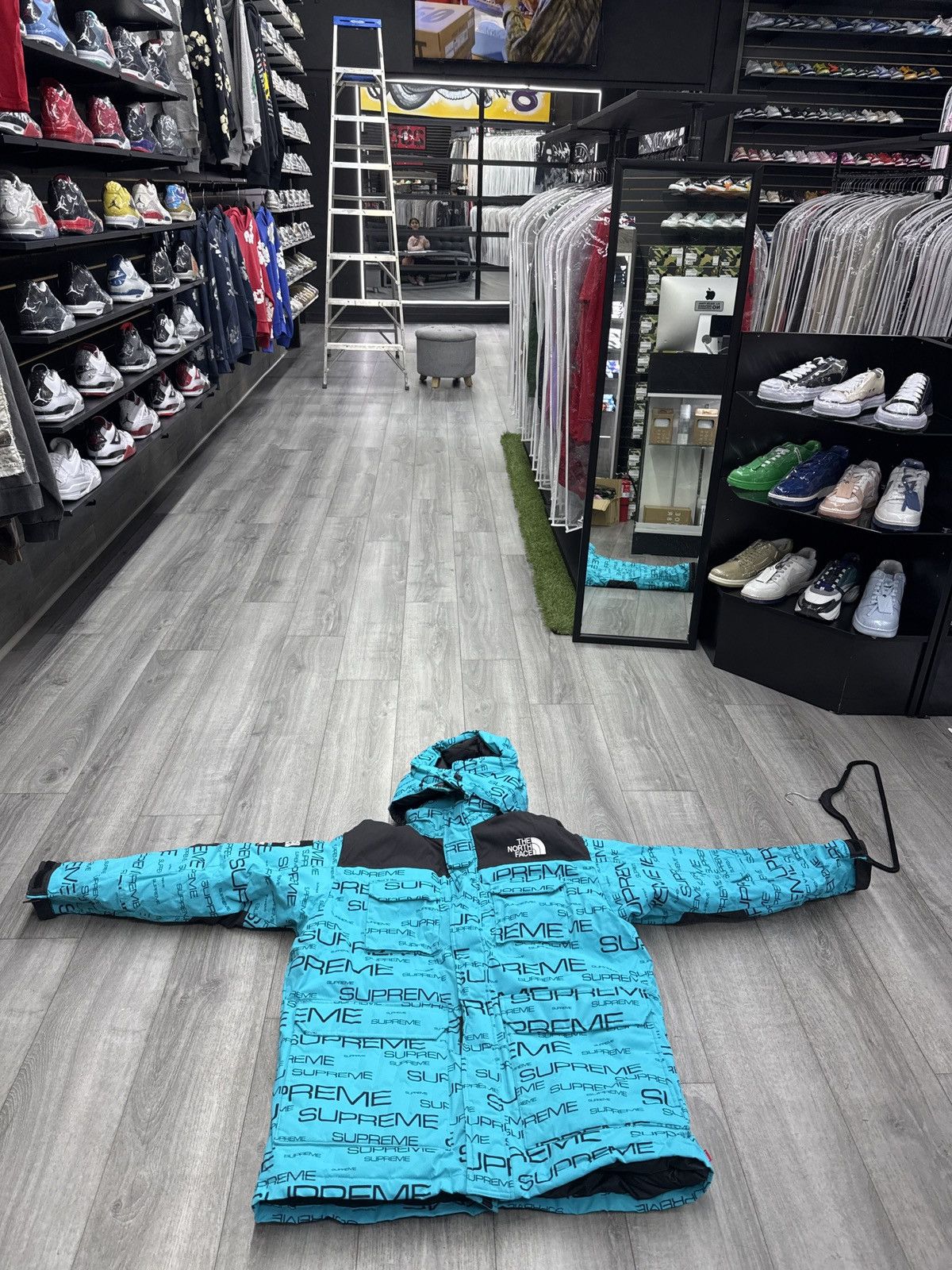 Supreme × The North Face Supreme The North Face Coldworks 700 Fill Down Parka Teal Size US L / EU 52-54 / 3 - 6 Thumbnail