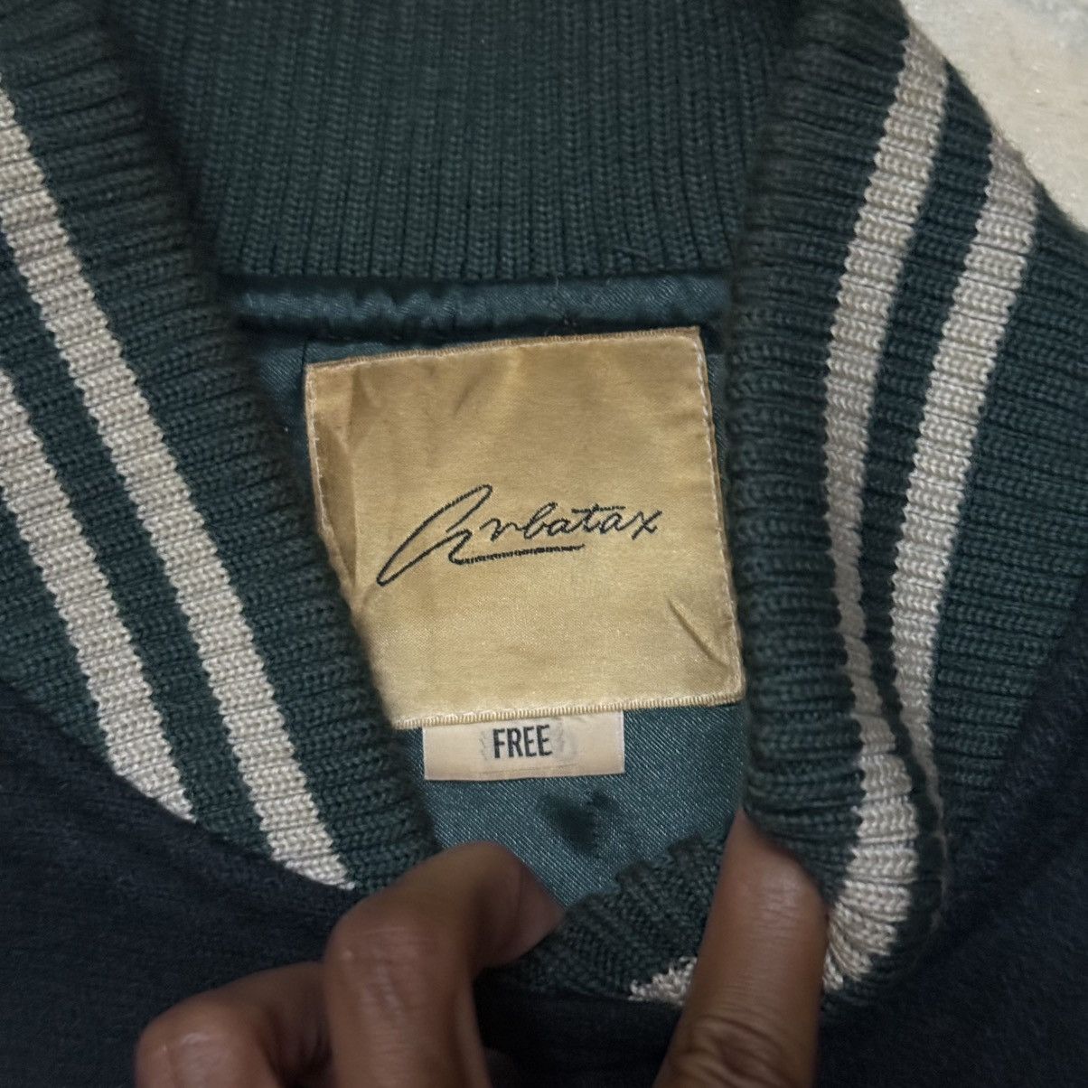 Other Vintage International Selection Arbatax Big Logo Varsity Size US L / EU 52-54 / 3 - 8 Thumbnail