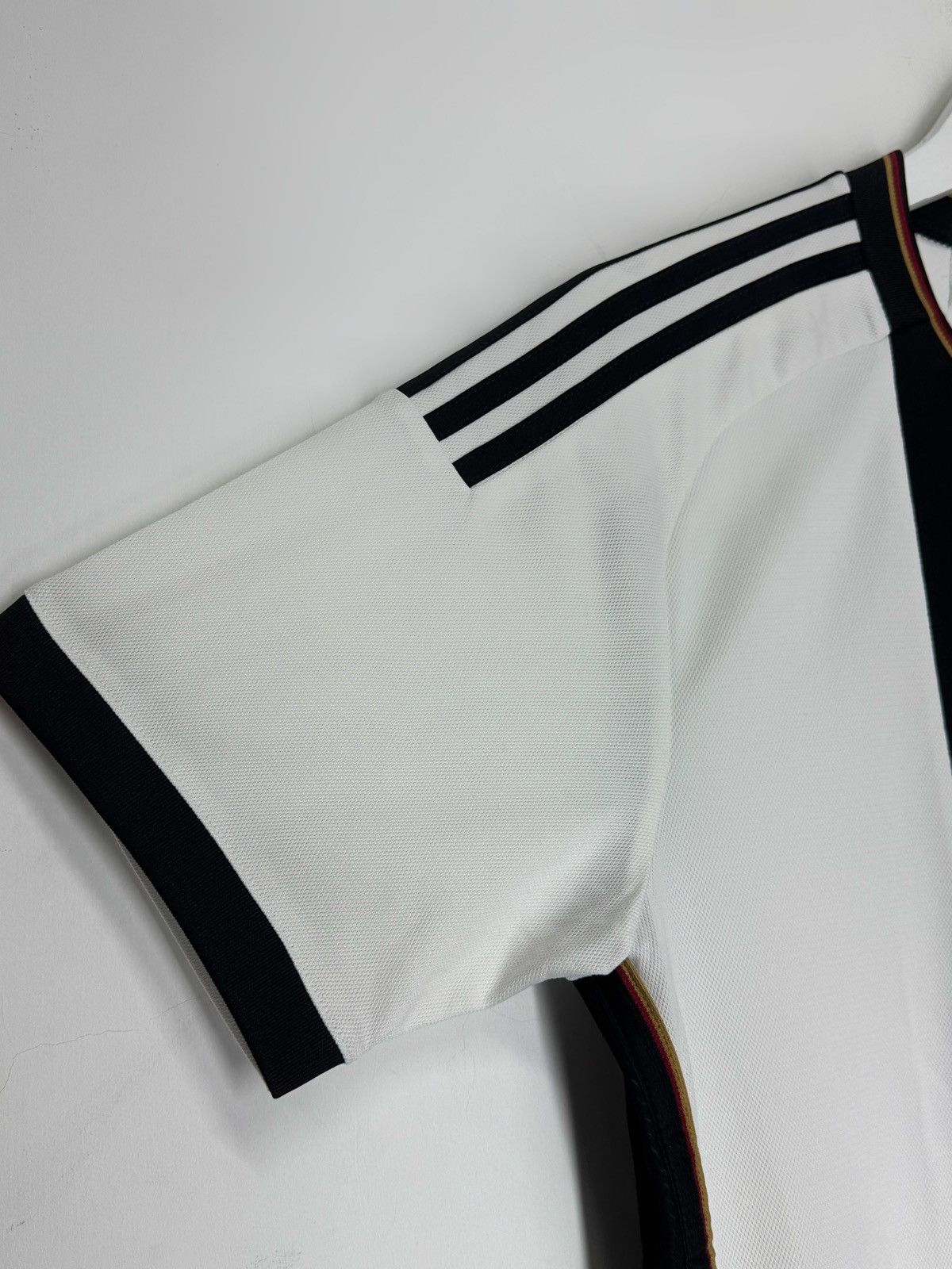 Adidas Adidas Germany 2022 Home Football Shirt World Cup Size US M / EU 48-50 / 2 - 7 Thumbnail