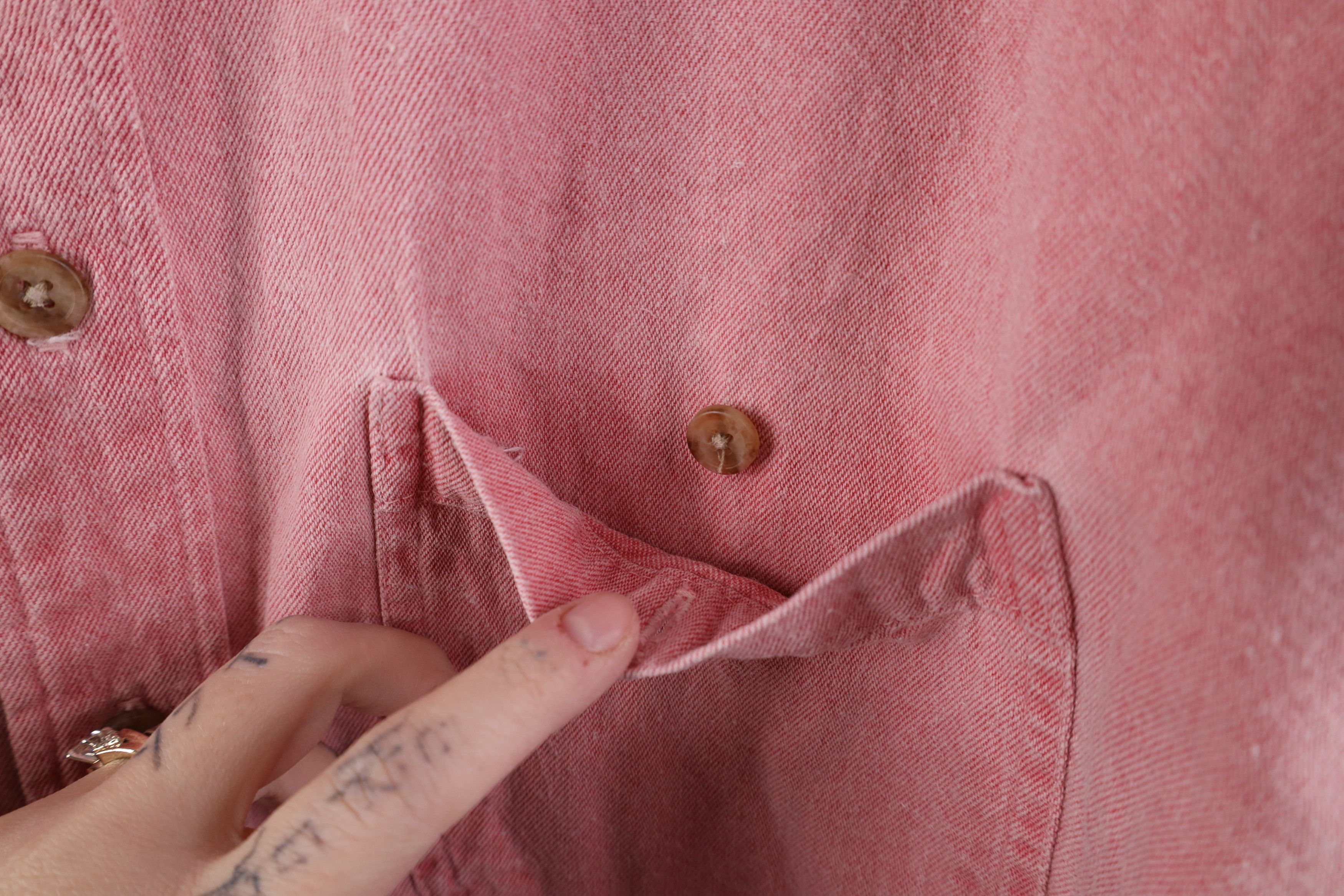 Vintage Vintage 90s Streetwear Stonewash Heavyweight Button Shirt Size US XXL / EU 58 / 5 - 4 Thumbnail