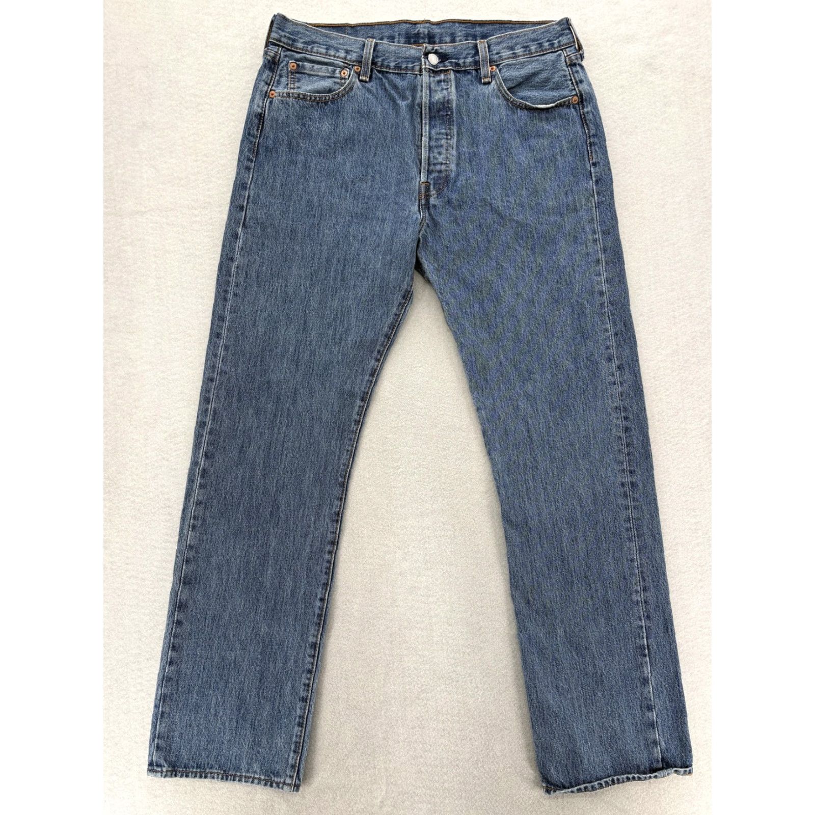 Levi's VINTAGE Levi's 501 Jeans Mens 36x34 Medium Blue Denim Button Fly Straight Leg Y2K Size US 36 / EU 52 - 2 Thumbnail