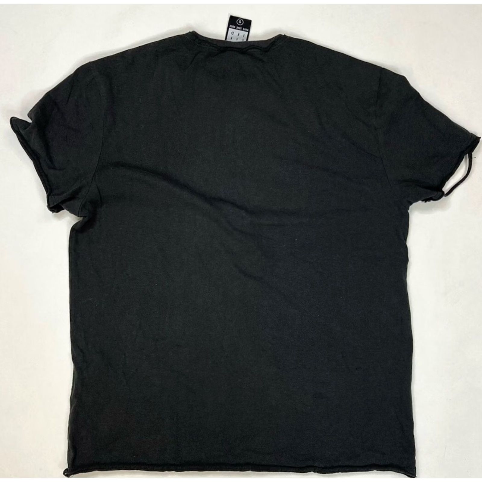 Vintage Nirvana In Utero Graphic T-shirt Women Small Black Short Sleeve Distressed Music Size S / US 4 / IT 40 - 7 Thumbnail