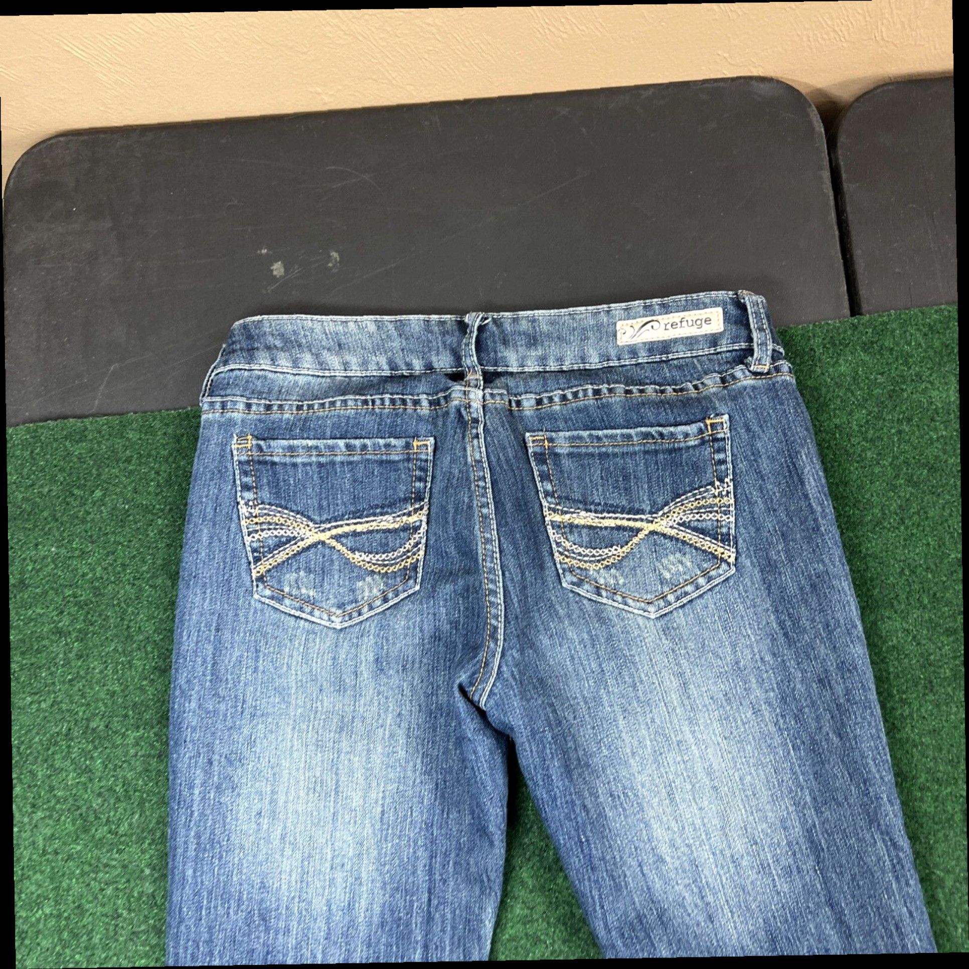 Vintage Women's REFUGE Runway Size 8R Everyday Boot Cut Jeans Stretch Distressed Size 30" / US 8 / IT 44 - 2 Thumbnail