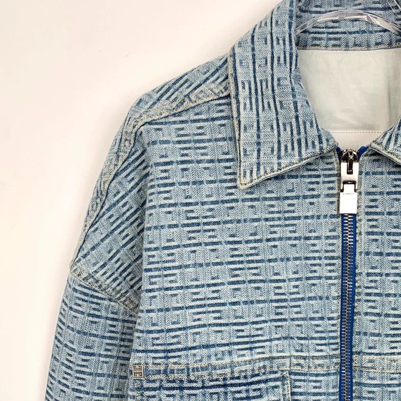 Givenchy Givenchy Blue Logo Jacquard Full Print Cotton Collar Long Size US S / EU 44-46 / 1 - 3 Thumbnail